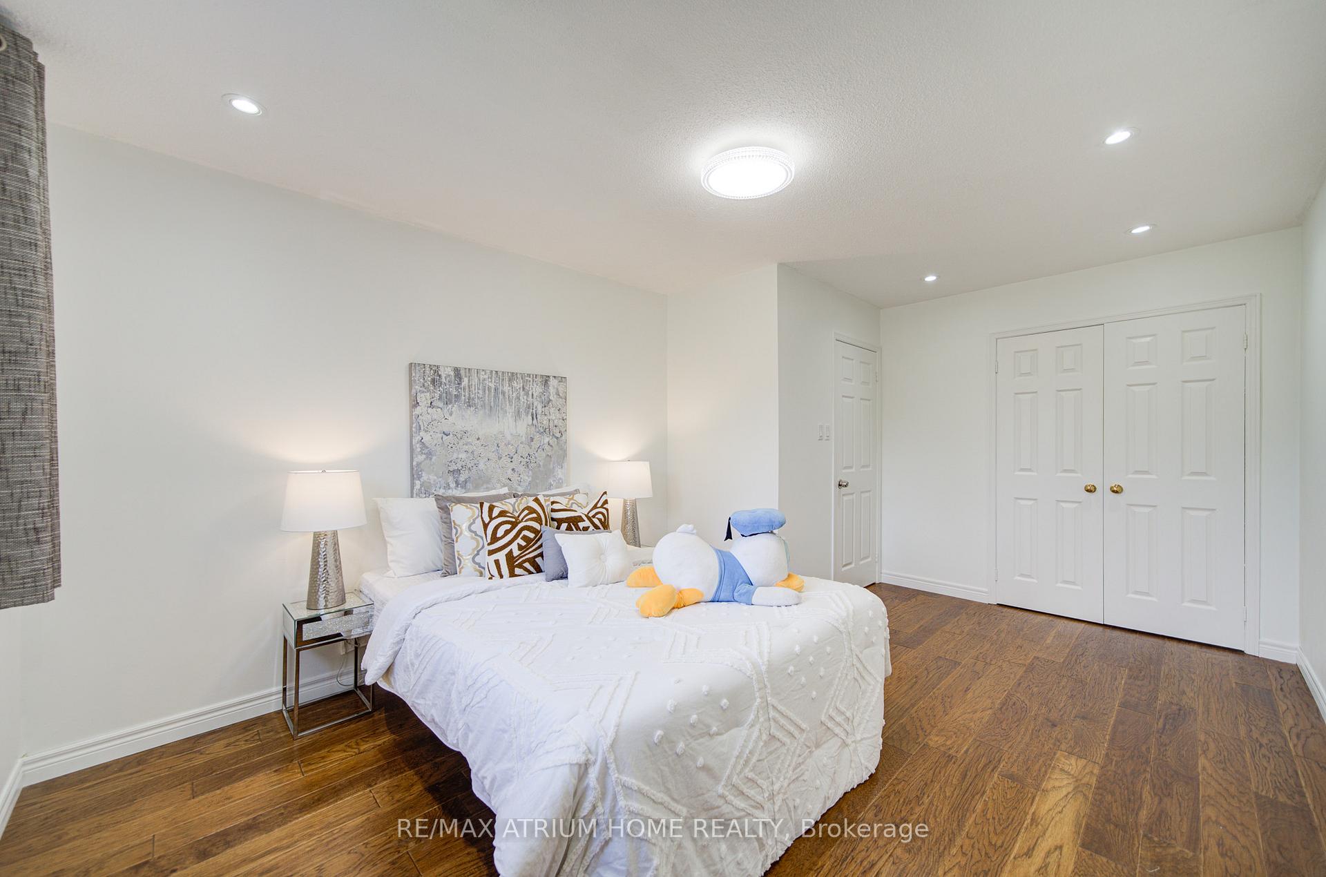 Photo 33 of 70 Millcroft Way, Vaughan, Brownridge — HOMEH