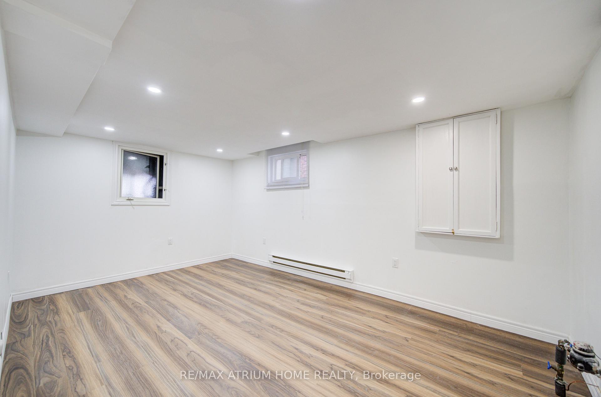 Photo 37 of 70 Millcroft Way, Vaughan, Brownridge — HOMEH