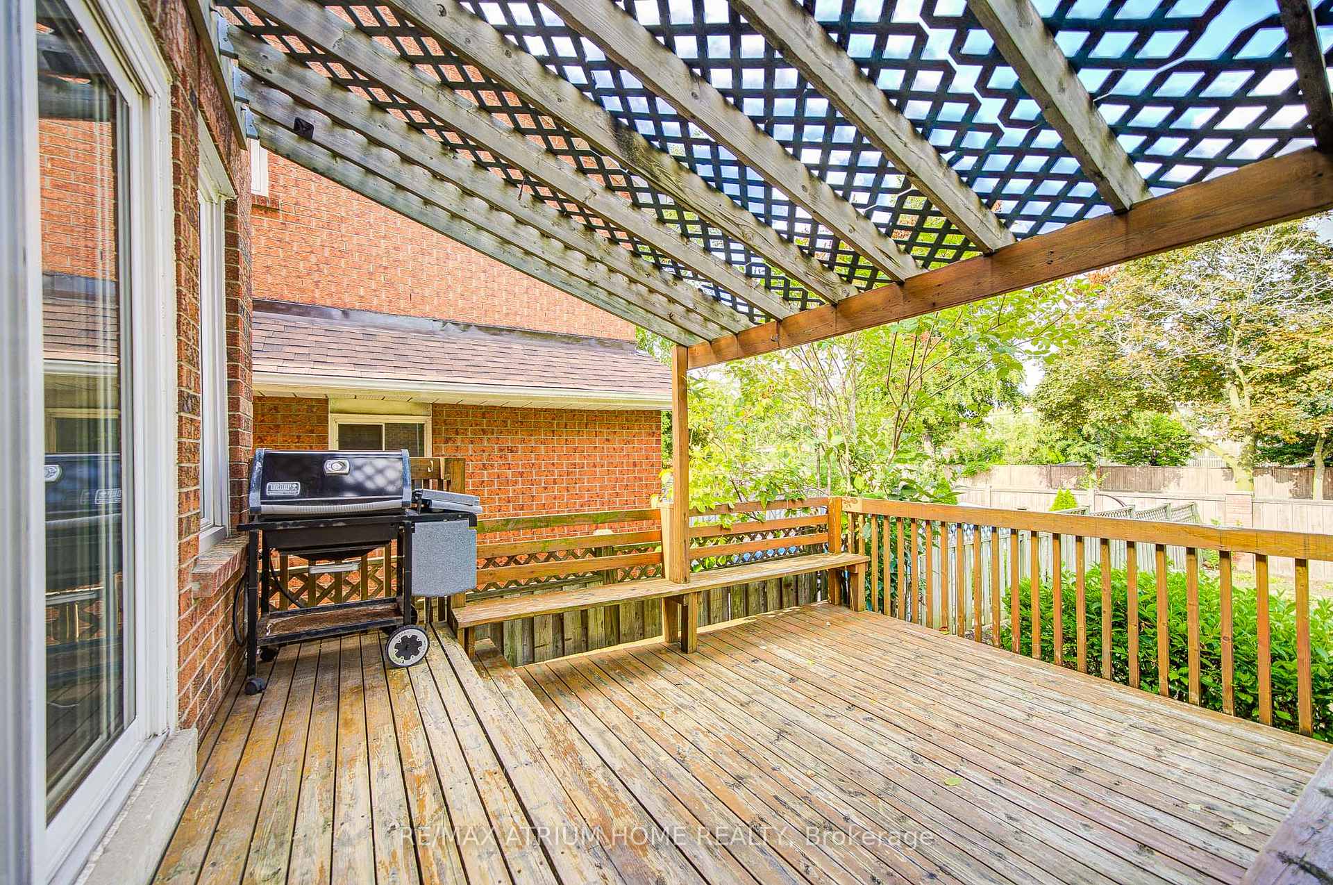 Photo 39 of 70 Millcroft Way, Vaughan, Brownridge — HOMEH