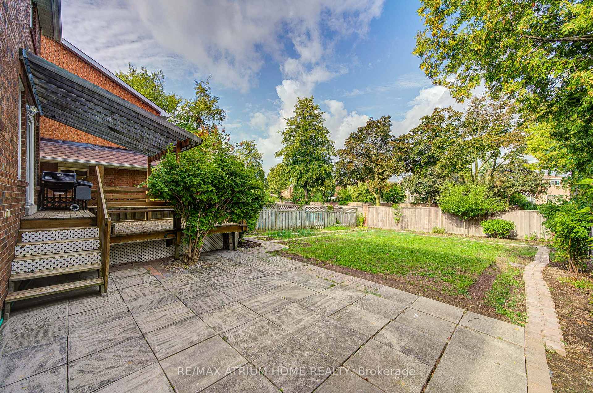 Photo 41 of 70 Millcroft Way, Vaughan, Brownridge — HOMEH