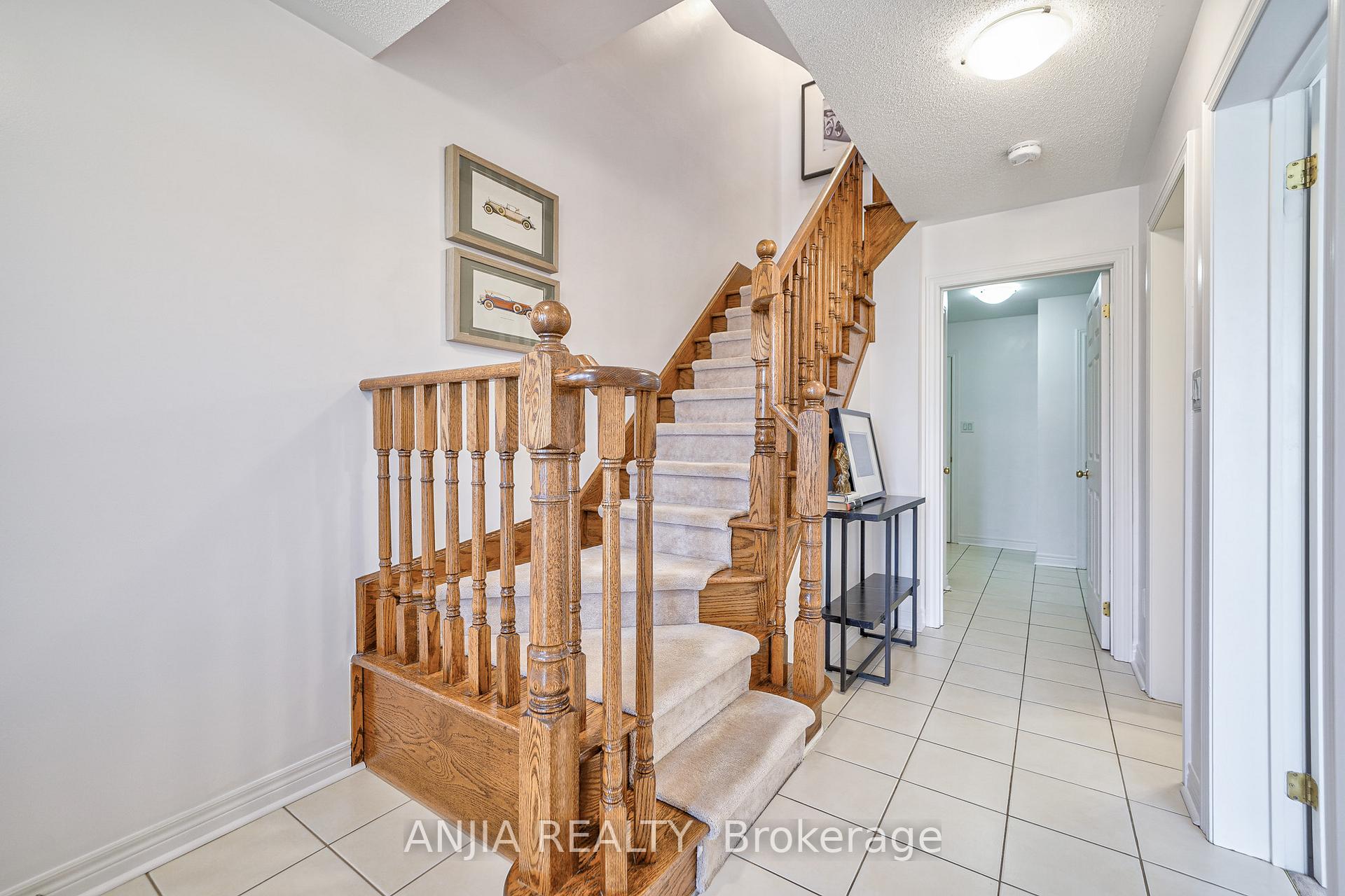 Photo 4 of 2902 Elgin Mills Road E, Markham, Victoria Square — HOMEH
