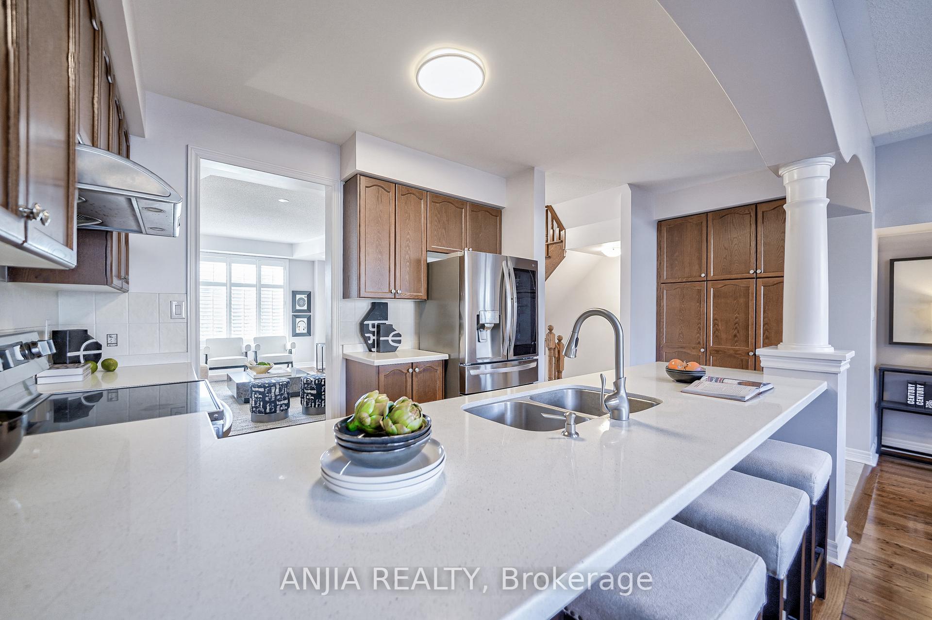 Photo 23 of 2902 Elgin Mills Road E, Markham, Victoria Square — HOMEH