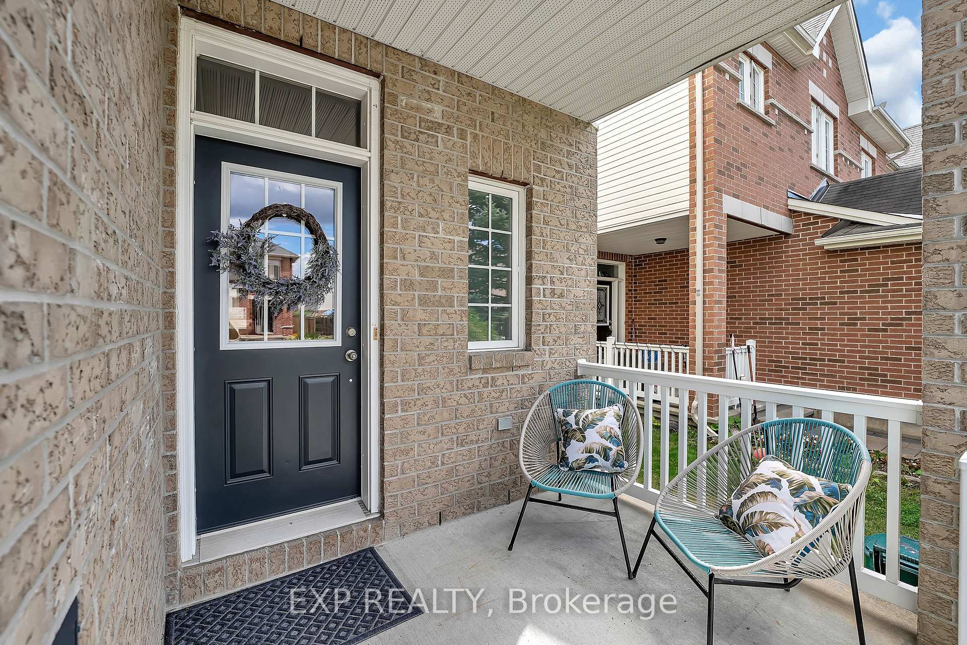 Photo 2 of 694 Bowercrest Crescent, Ottawa, Riverside South/Gloucester Glen — HOMEH