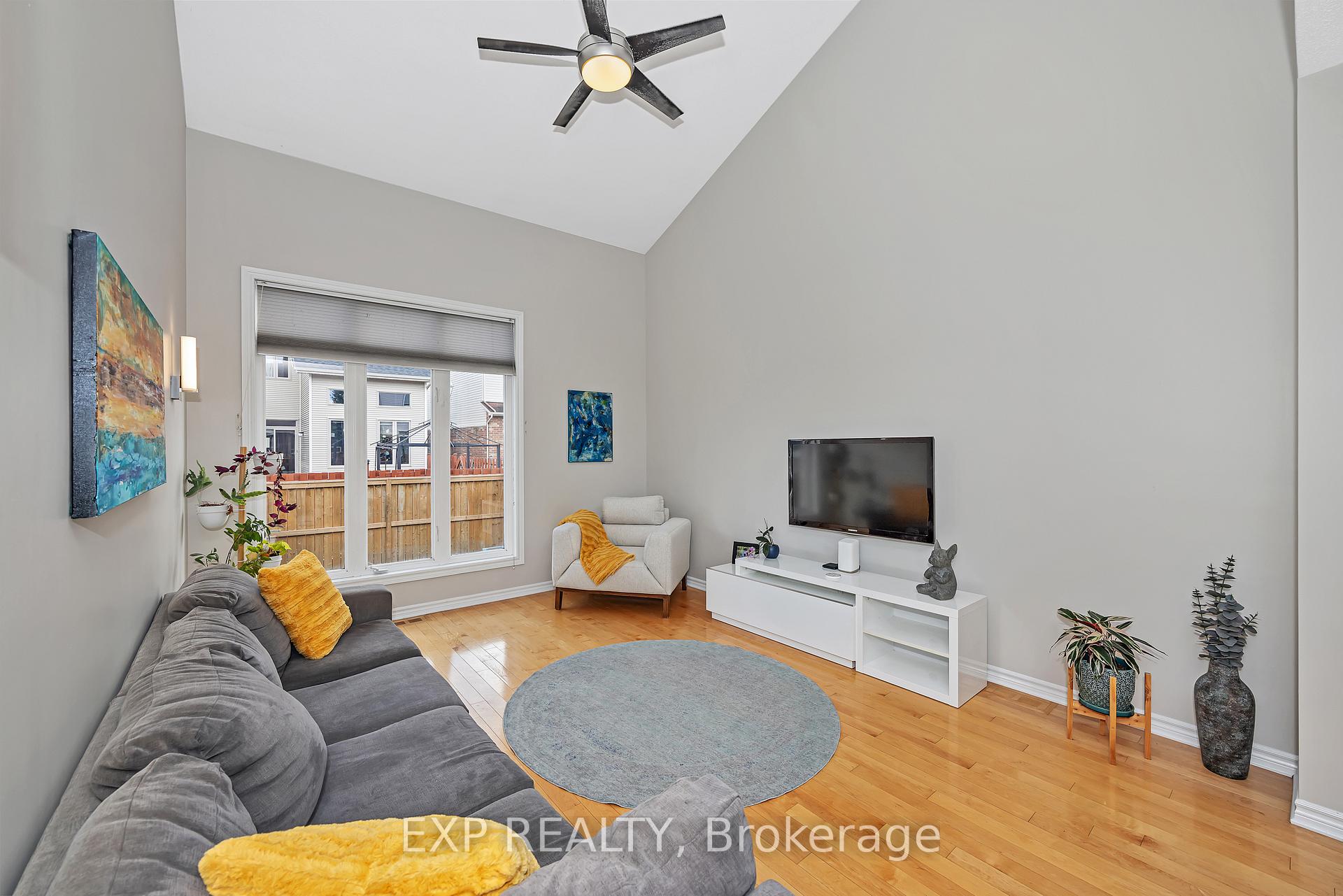 Photo 11 of 694 Bowercrest Crescent, Ottawa, Riverside South/Gloucester Glen — HOMEH