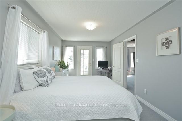 Photo 10 of 10 Brookvalley Avenue, Whitby, Brooklin — HOMEH