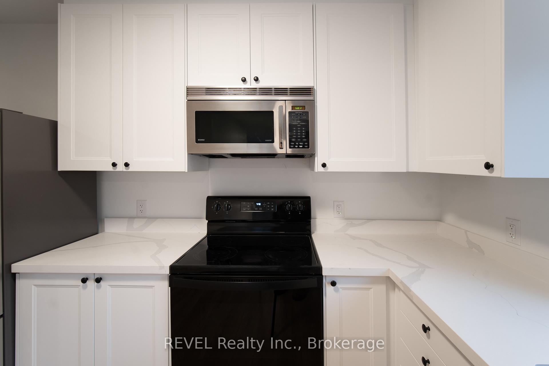 Photo 6 of Unit 1, 718 Ontario Road, Welland, Lincoln/Crowland — HOMEH