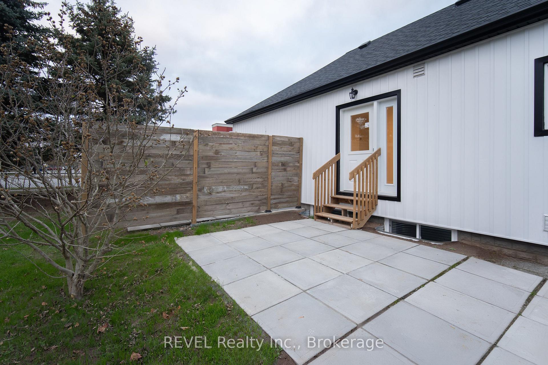 Photo 14 of Unit 1, 718 Ontario Road, Welland, Lincoln/Crowland — HOMEH