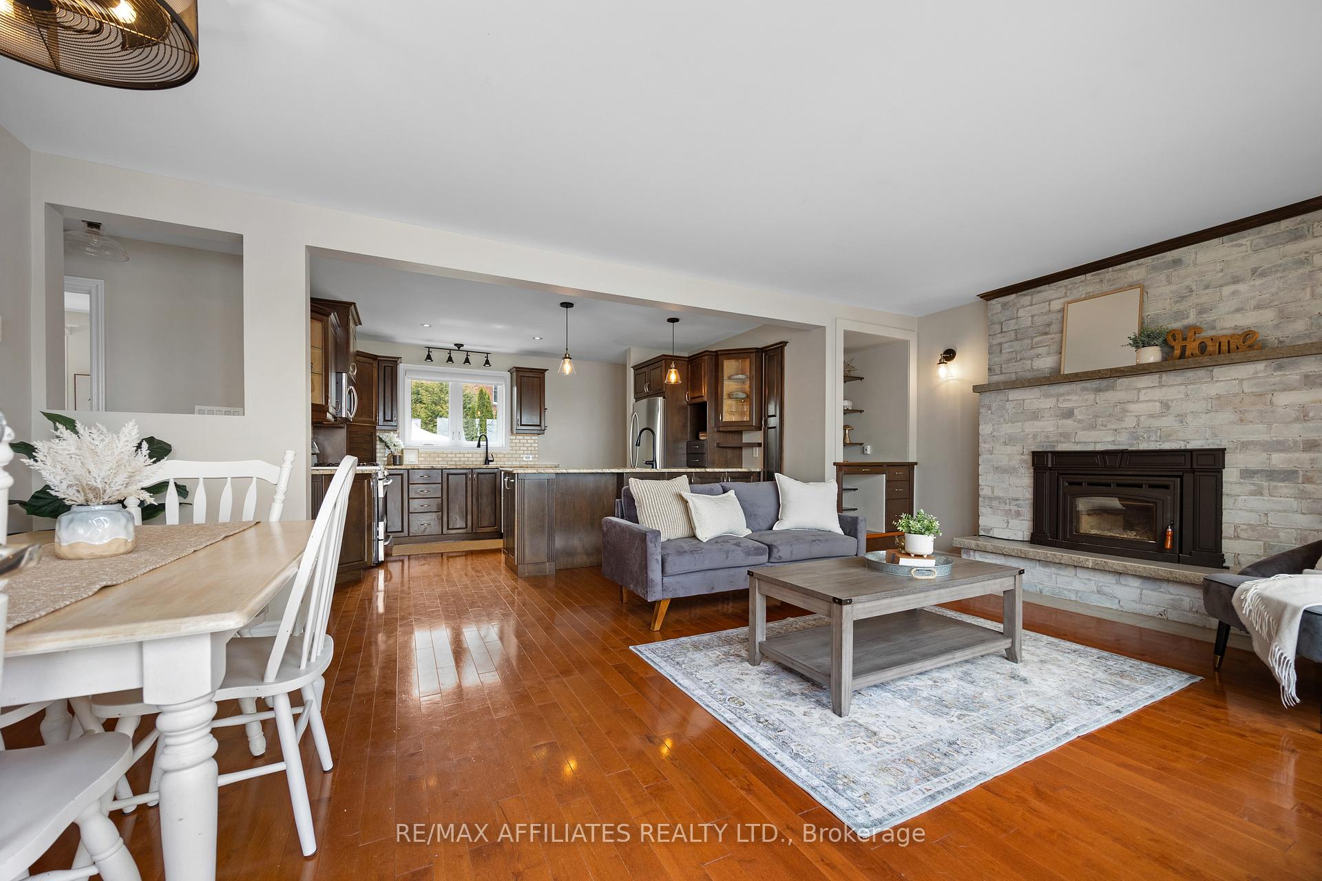 Photo 5 of 3526 9th Line Road, Beckwith, Beckwith Twp — HOMEH