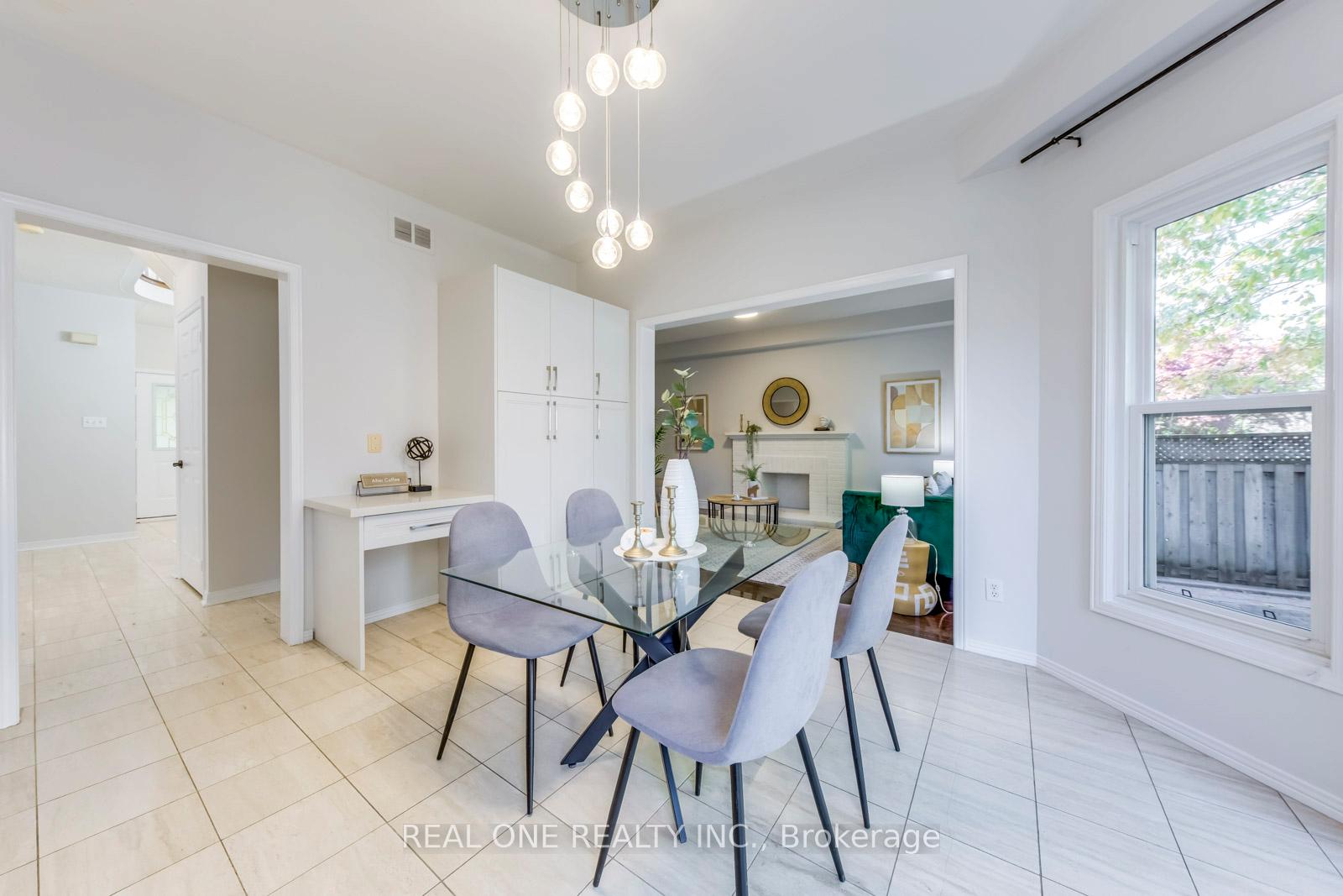 Photo 14 of 22 Arborfield Lane, Markham, Markville — HOMEH