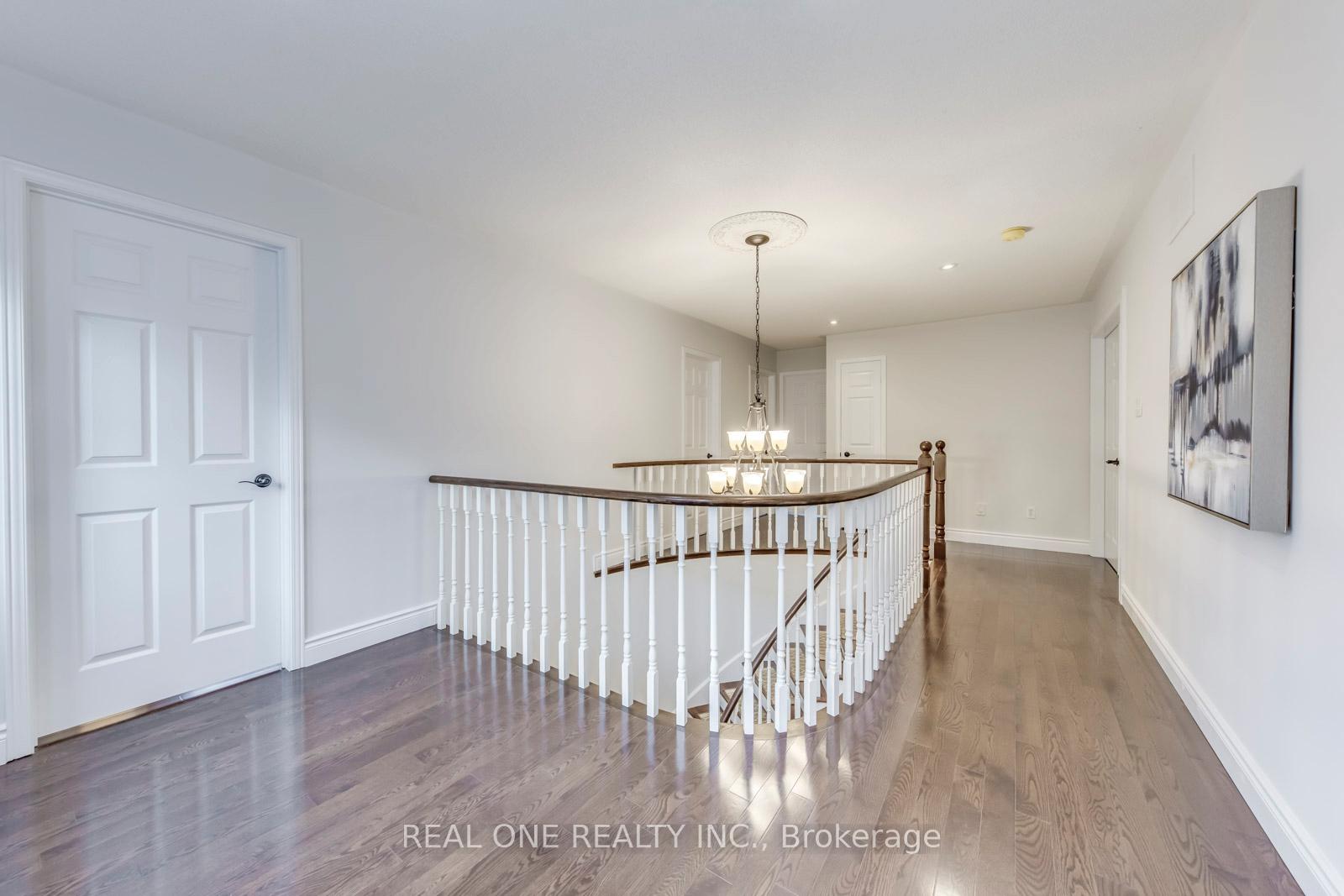 Photo 35 of 22 Arborfield Lane, Markham, Markville — HOMEH