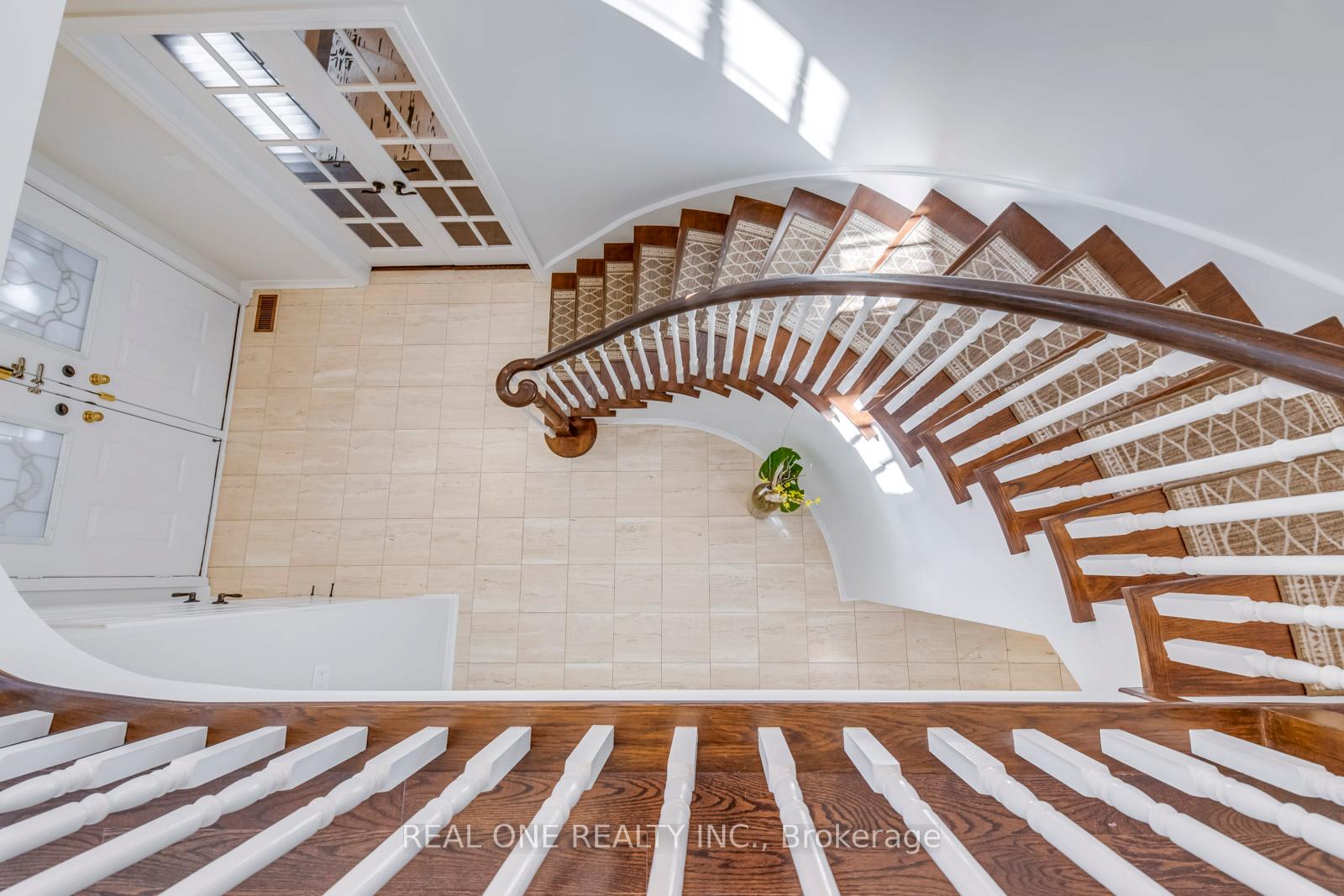 Photo 36 of 22 Arborfield Lane, Markham, Markville — HOMEH