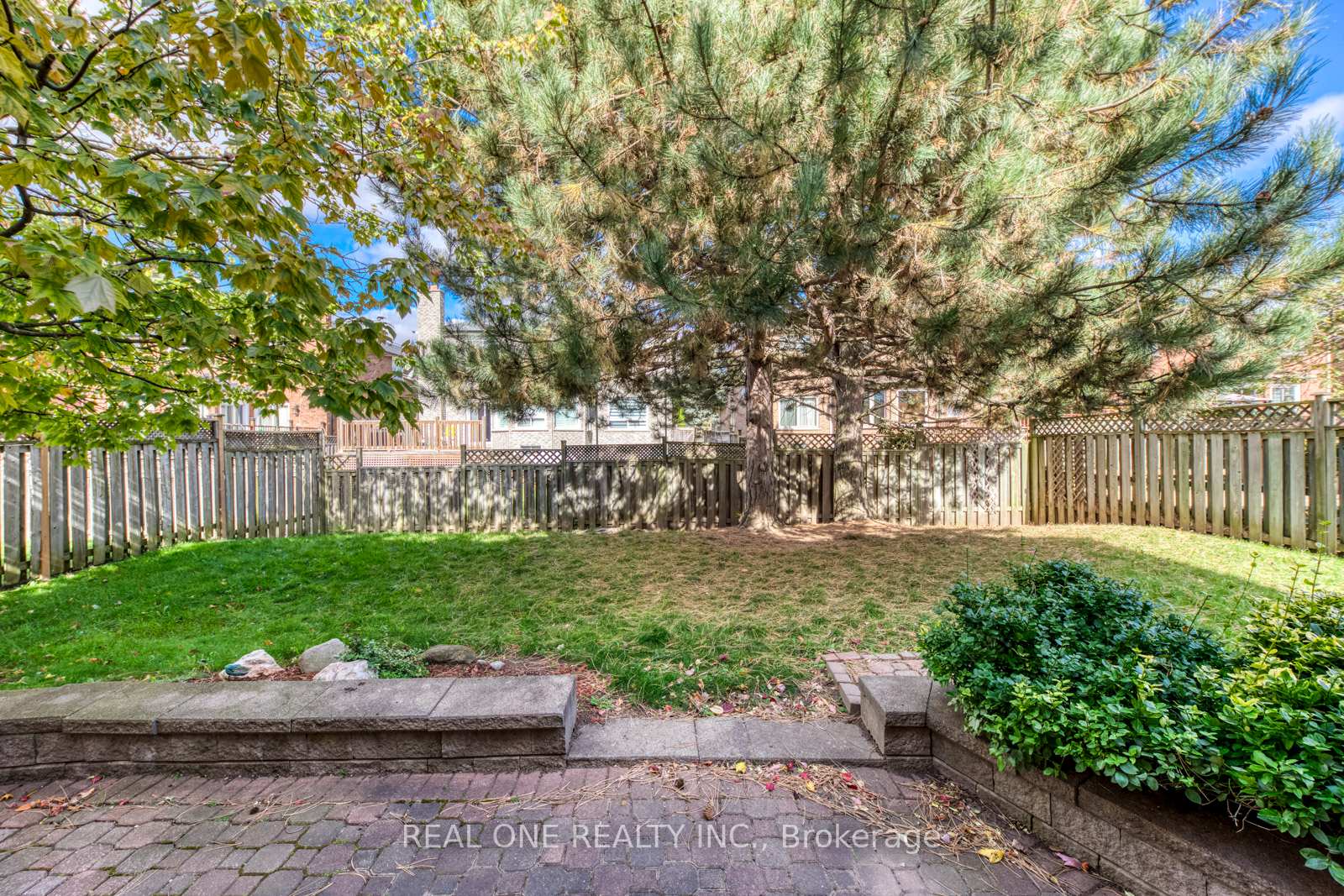 Photo 37 of 22 Arborfield Lane, Markham, Markville — HOMEH