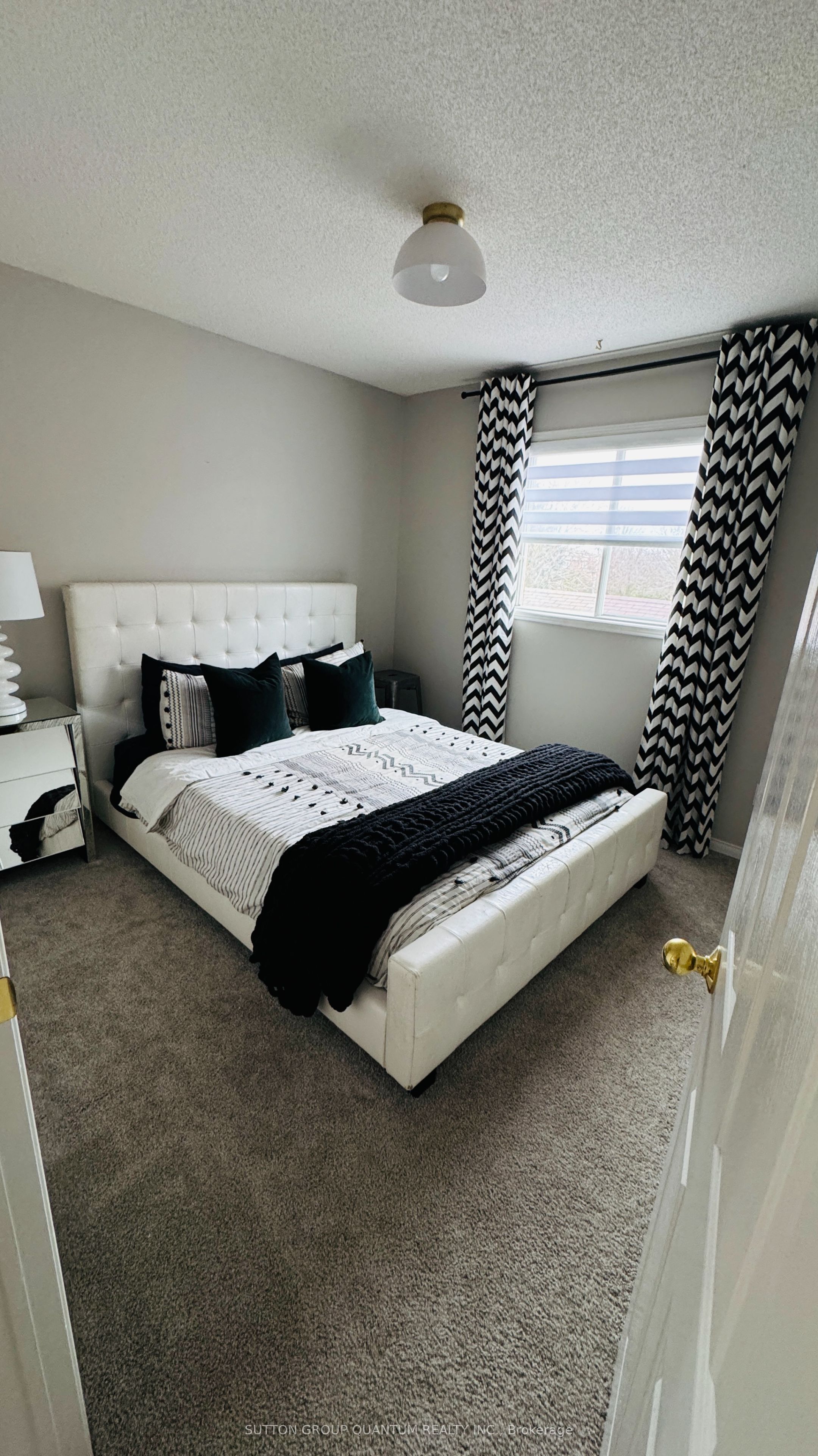 Photo 14 of 62 Irwin Drive, Whitby, Downtown Whitby — HOMEH
