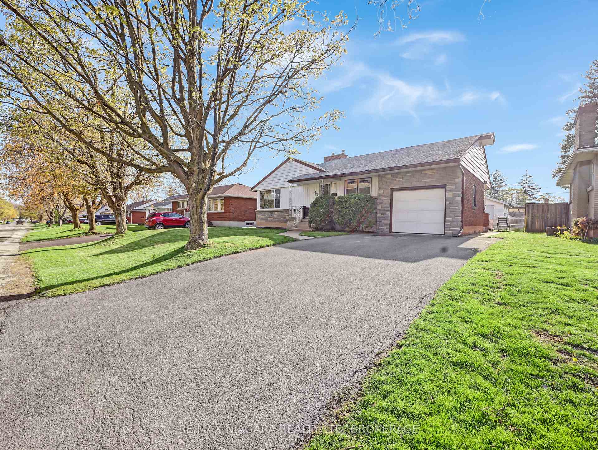 Photo 32 of 85 Diffin Drive, Welland, Prince Charles — HOMEH