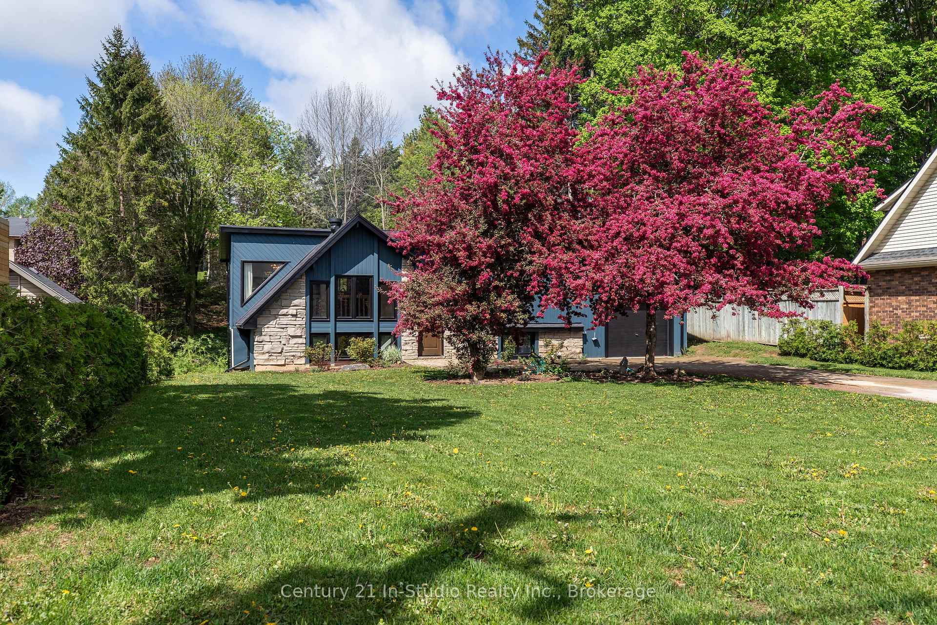 Photo 4 of 222 George Street S, Arran-Elderslie — HOMEH