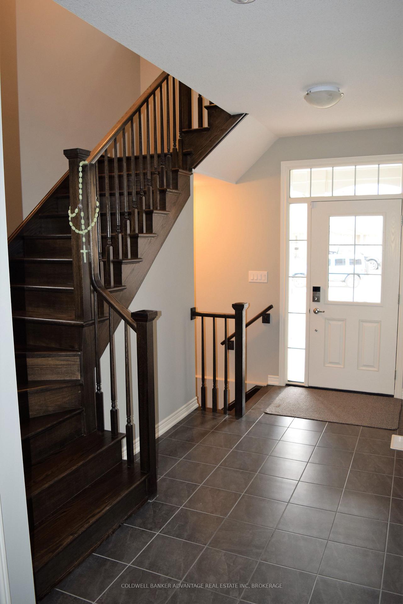 Photo 7 of 97 Crow Street S, Welland, Coyle Creek — HOMEH