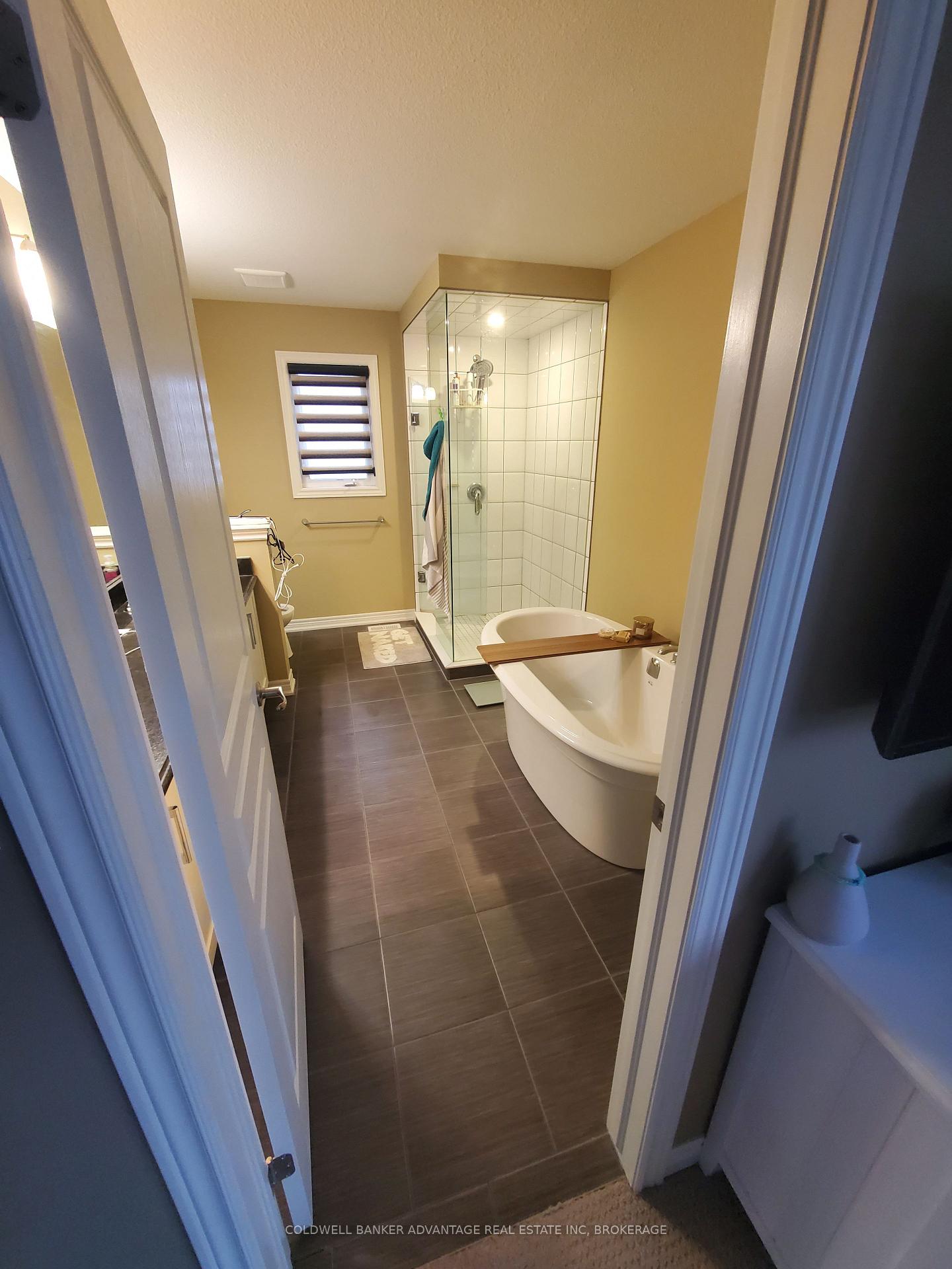 Photo 11 of 97 Crow Street S, Welland, Coyle Creek — HOMEH