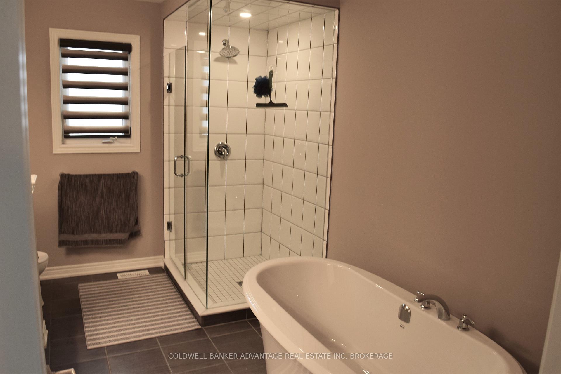Photo 12 of 97 Crow Street S, Welland, Coyle Creek — HOMEH