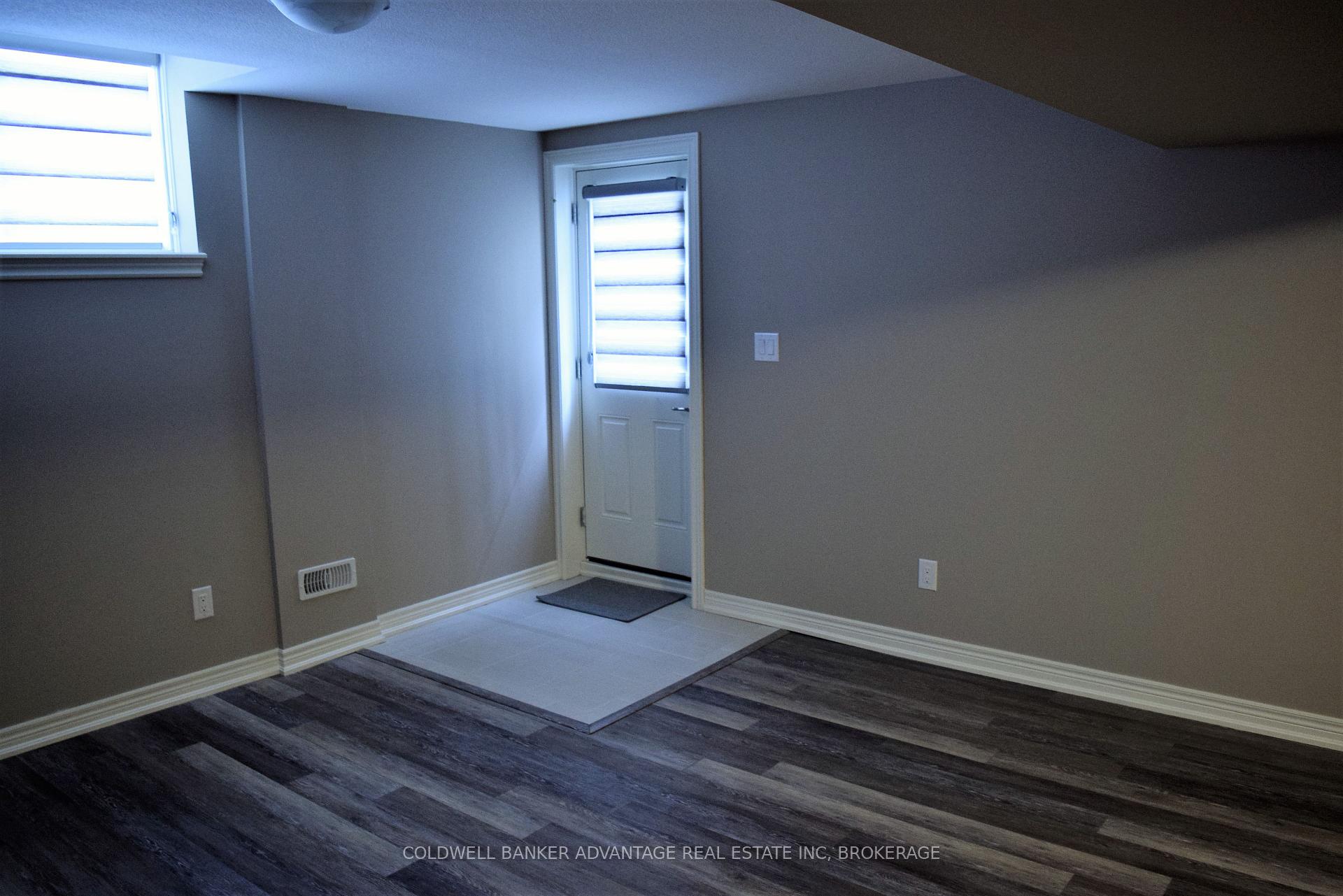 Photo 16 of 97 Crow Street S, Welland, Coyle Creek — HOMEH