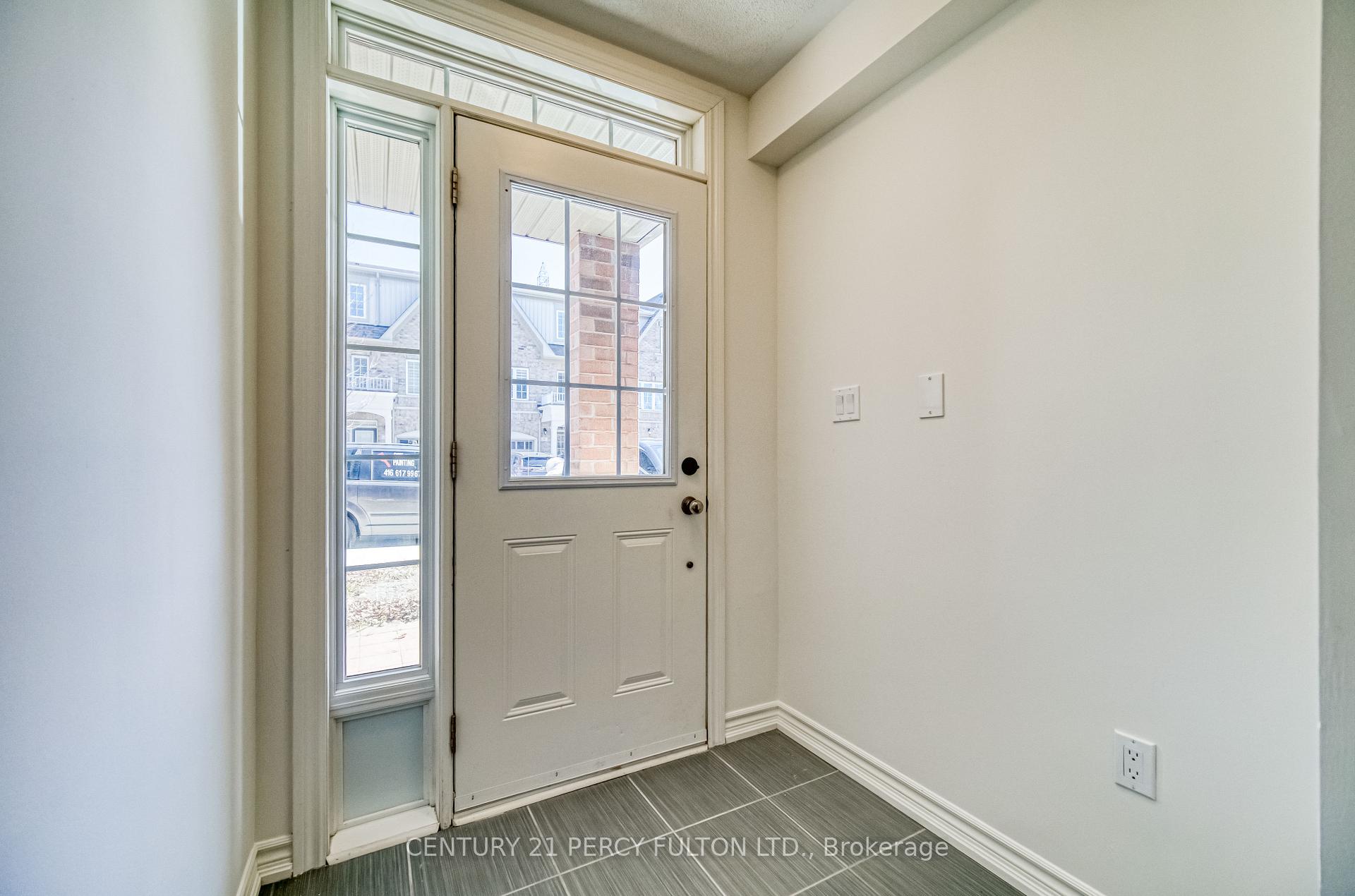 Photo 2 of 8 Benjamin Way, Whitby, Blue Grass Meadows — HOMEH