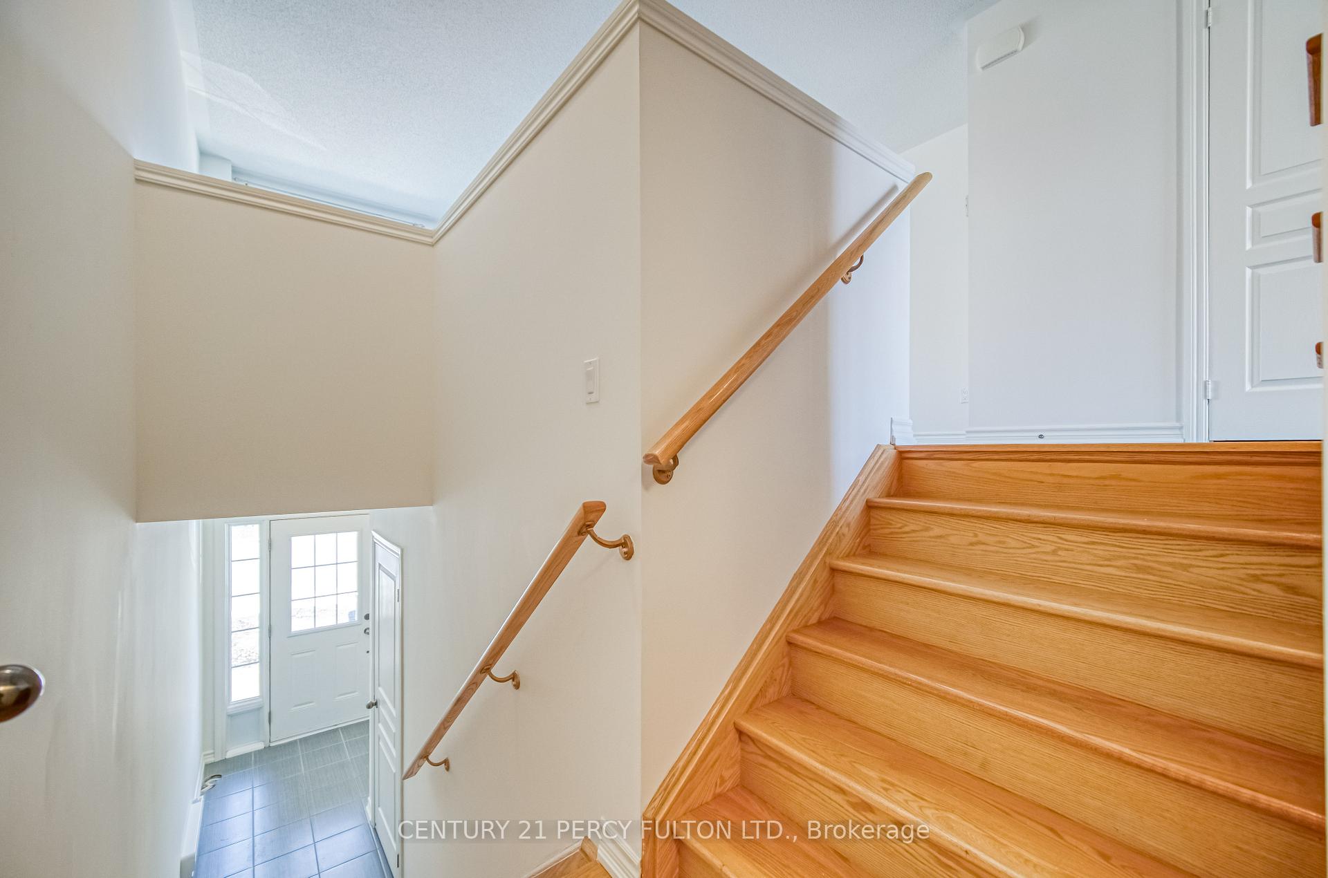 Photo 3 of 8 Benjamin Way, Whitby, Blue Grass Meadows — HOMEH