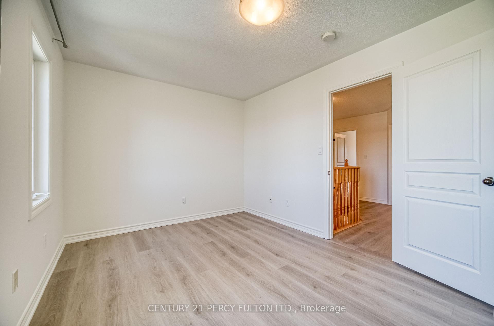 Photo 9 of 8 Benjamin Way, Whitby, Blue Grass Meadows — HOMEH