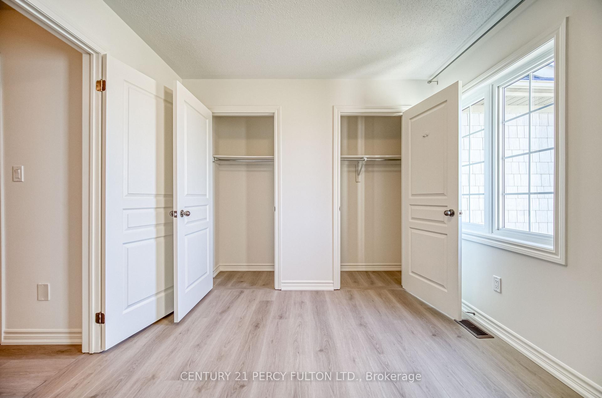 Photo 10 of 8 Benjamin Way, Whitby, Blue Grass Meadows — HOMEH