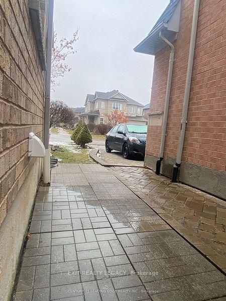 Photo 17 of 17 Camden Drive, Vaughan, Concord — HOMEH