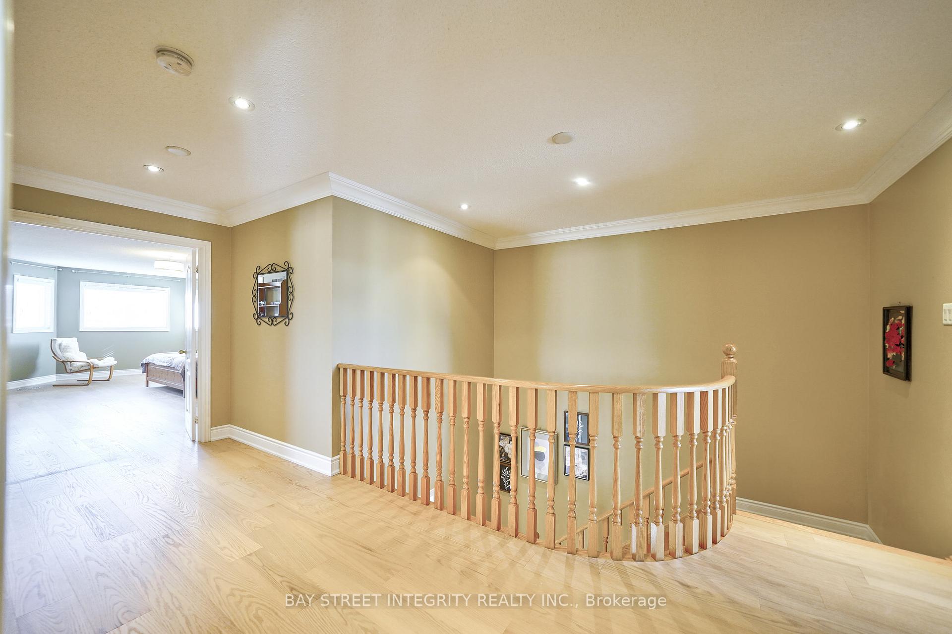 Photo 16 of 79 Westchester Crescent, Markham, Berczy — HOMEH