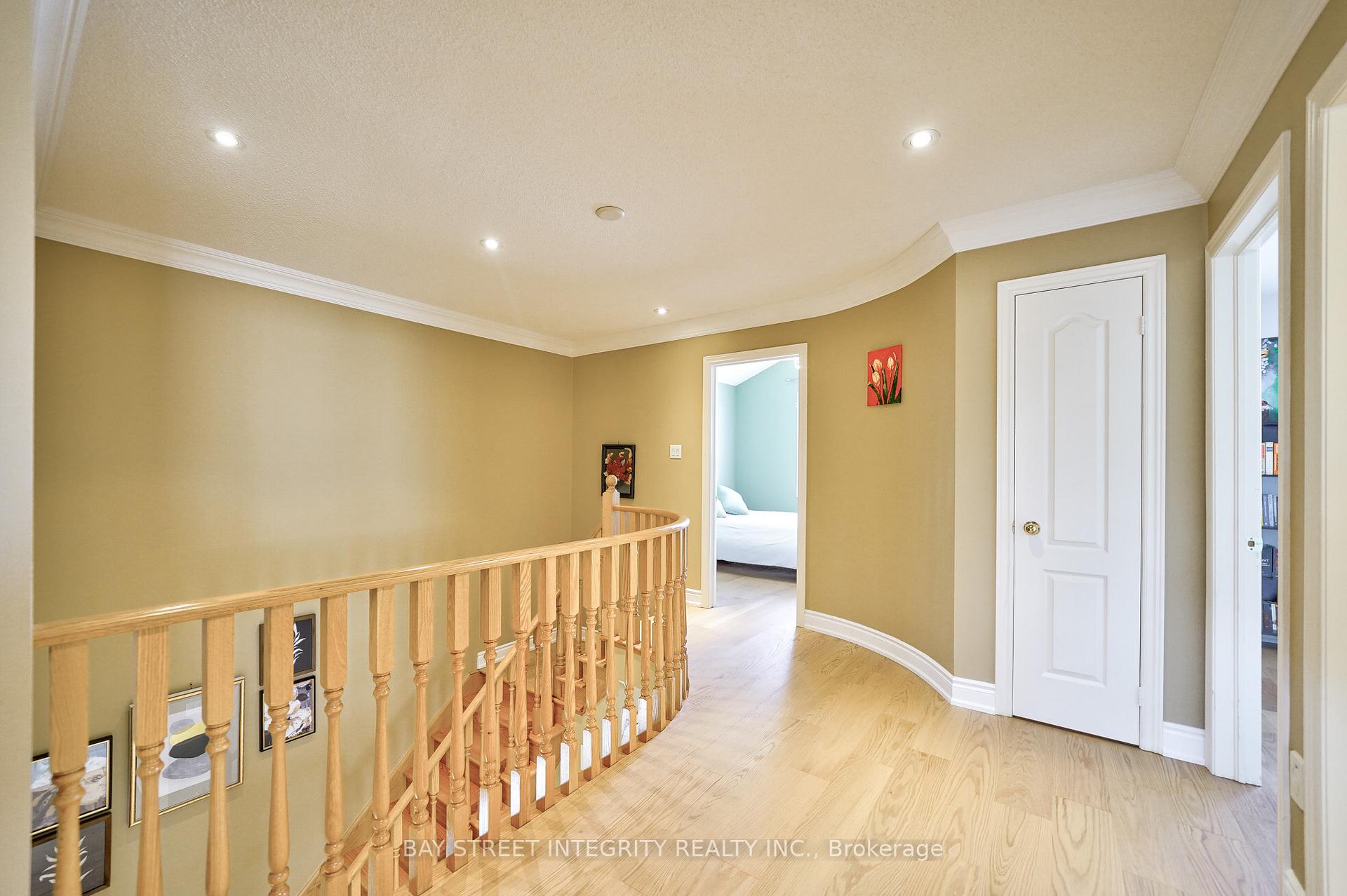 Photo 17 of 79 Westchester Crescent, Markham, Berczy — HOMEH