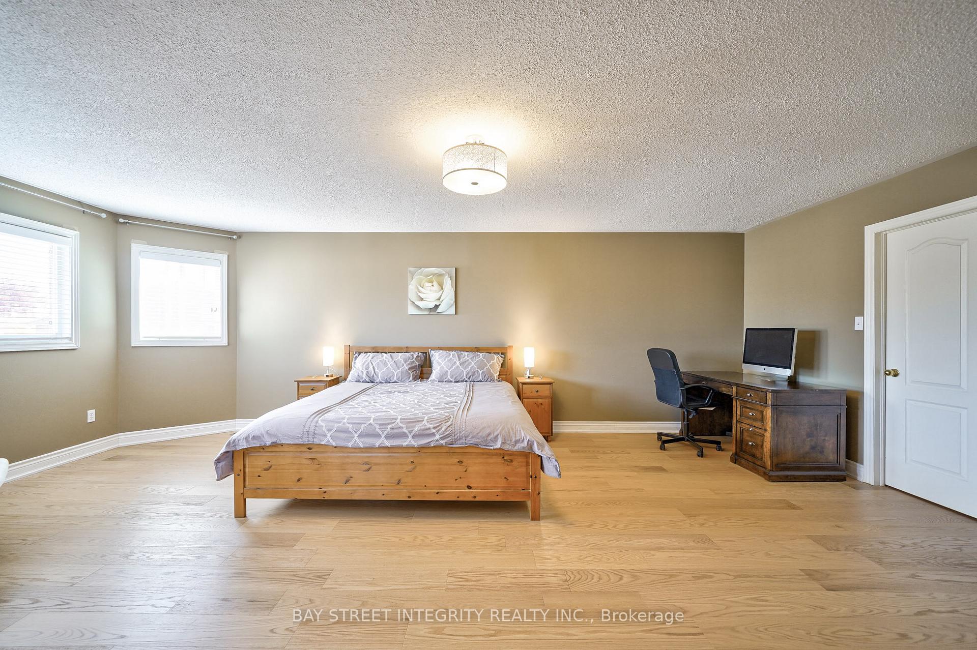 Photo 20 of 79 Westchester Crescent, Markham, Berczy — HOMEH