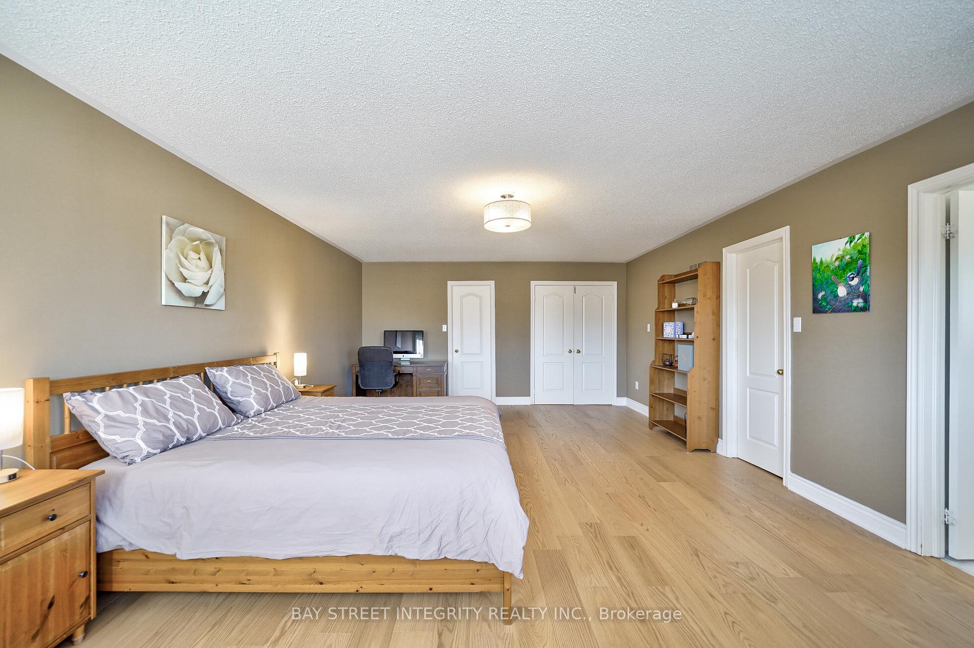 Photo 21 of 79 Westchester Crescent, Markham, Berczy — HOMEH