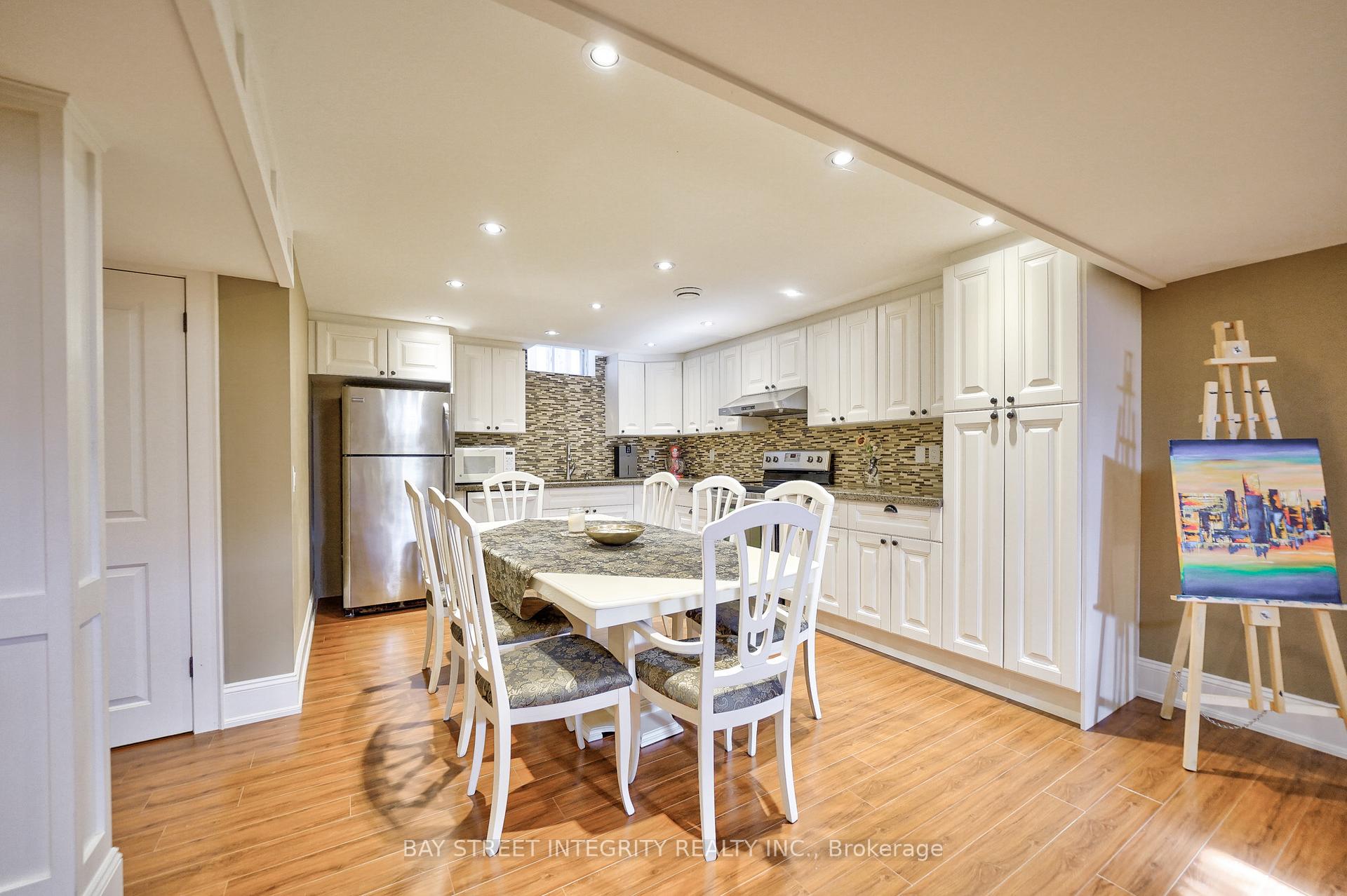 Photo 34 of 79 Westchester Crescent, Markham, Berczy — HOMEH