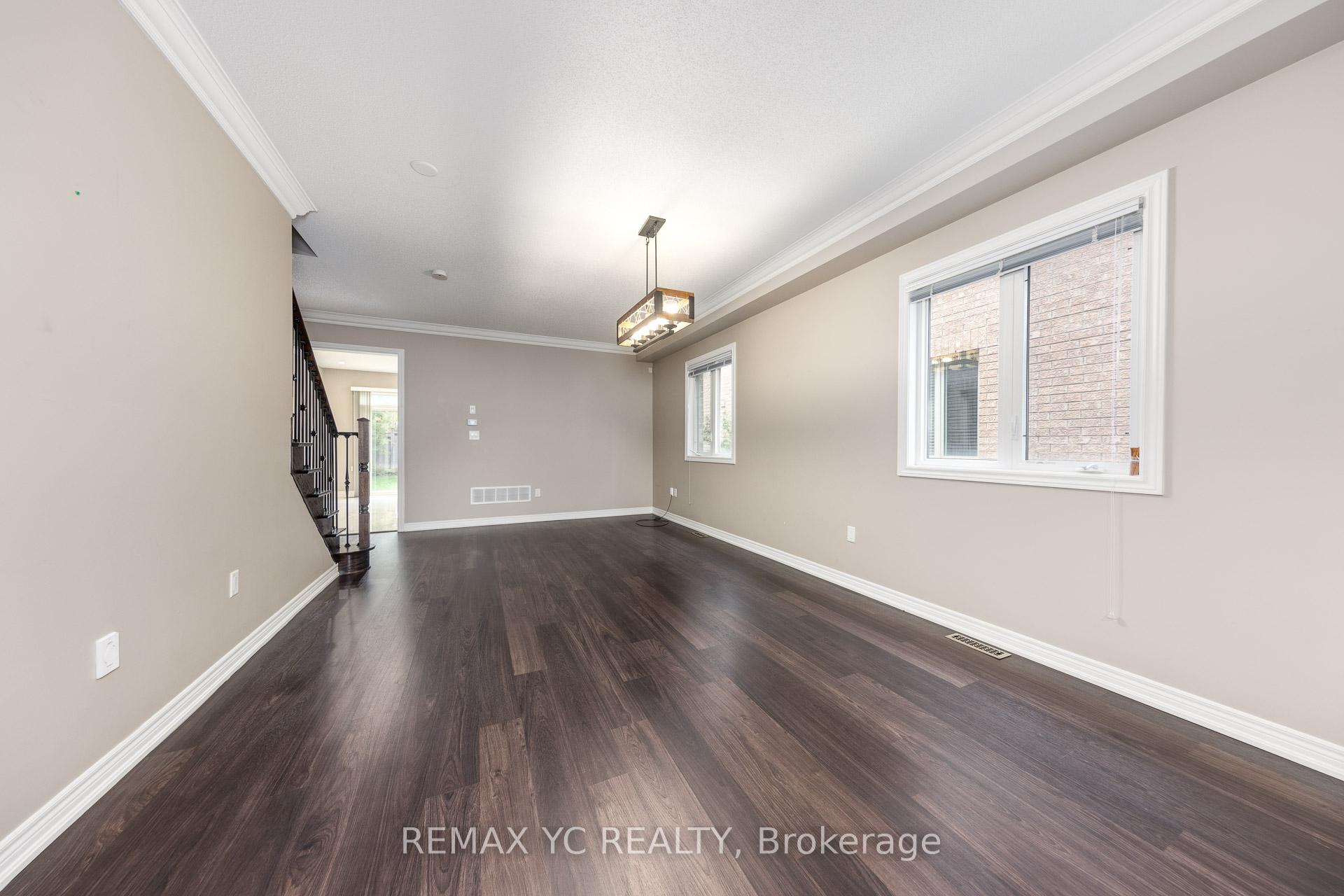 Photo 6 of 7 Riverhill Drive, Vaughan, Patterson — HOMEH
