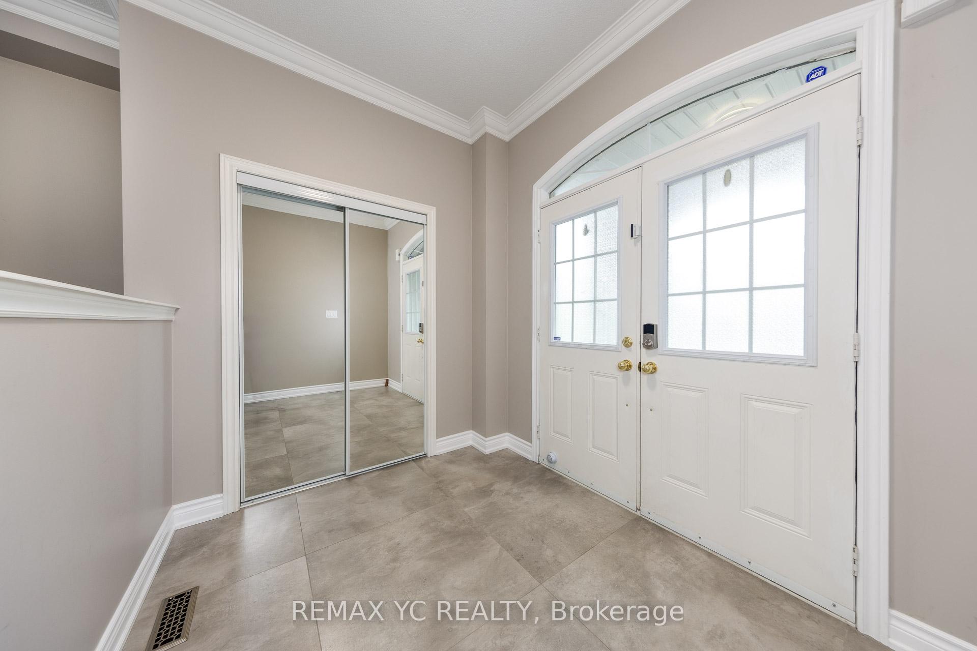 Photo 7 of 7 Riverhill Drive, Vaughan, Patterson — HOMEH