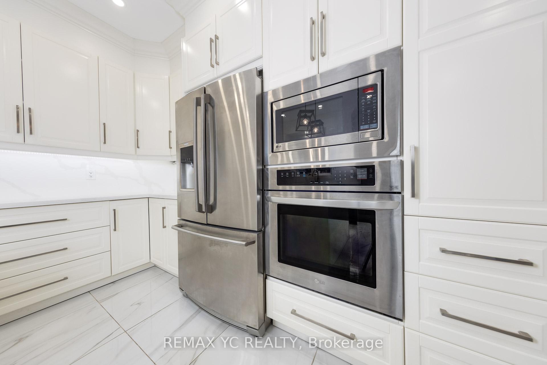 Photo 15 of 7 Riverhill Drive, Vaughan, Patterson — HOMEH