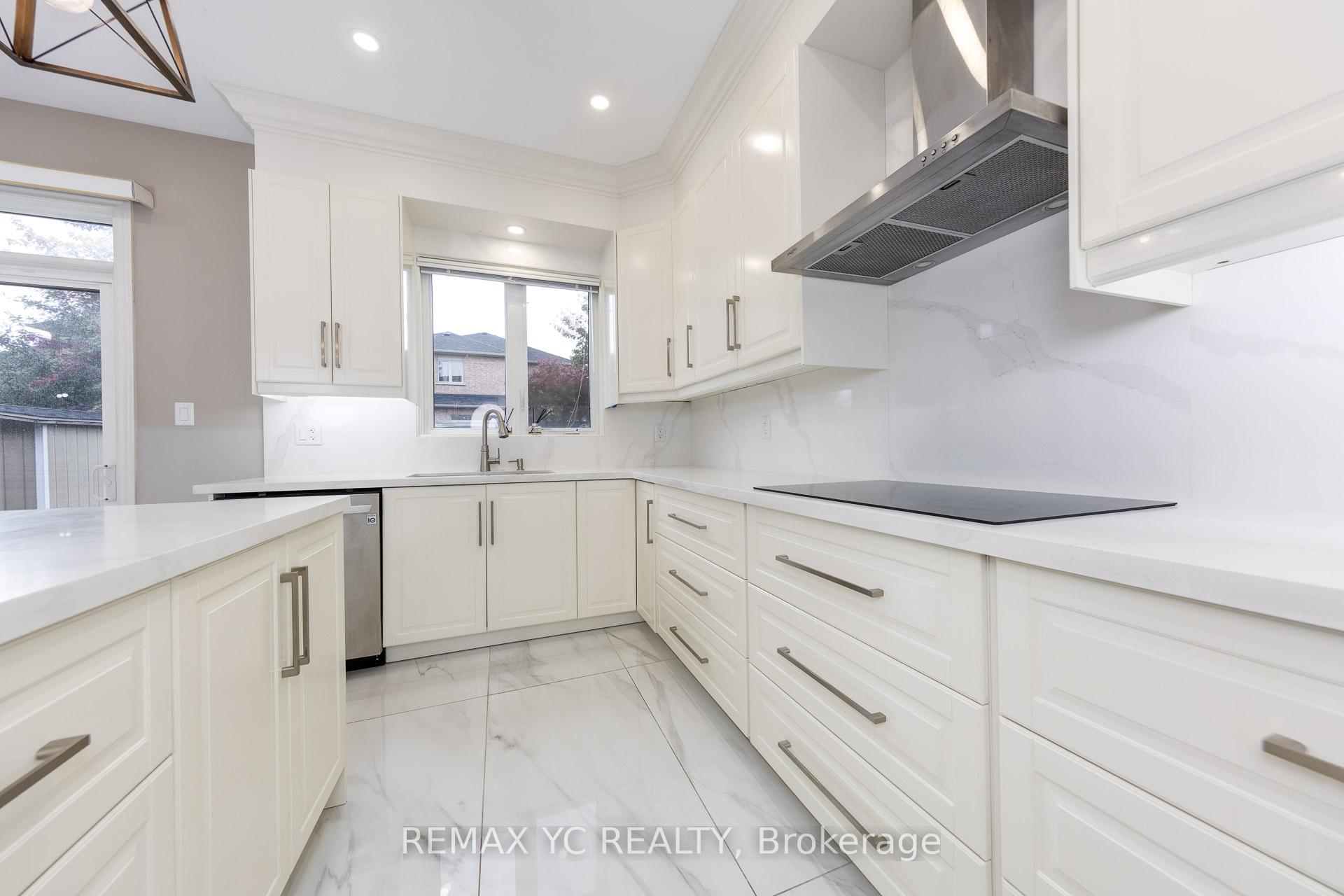 Photo 16 of 7 Riverhill Drive, Vaughan, Patterson — HOMEH