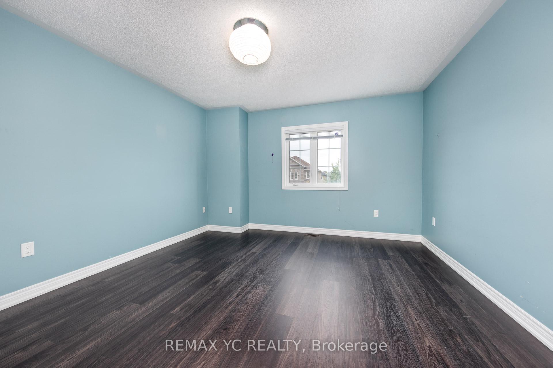 Photo 26 of 7 Riverhill Drive, Vaughan, Patterson — HOMEH