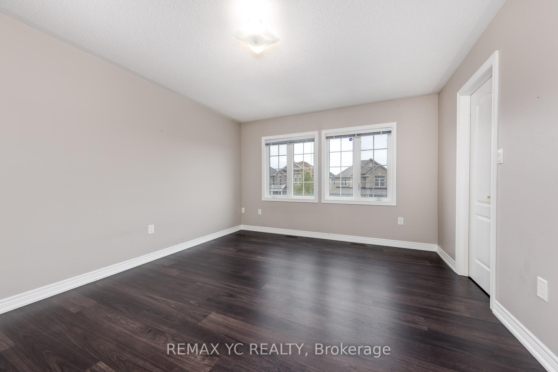 Photo 29 of 7 Riverhill Drive, Vaughan, Patterson — HOMEH