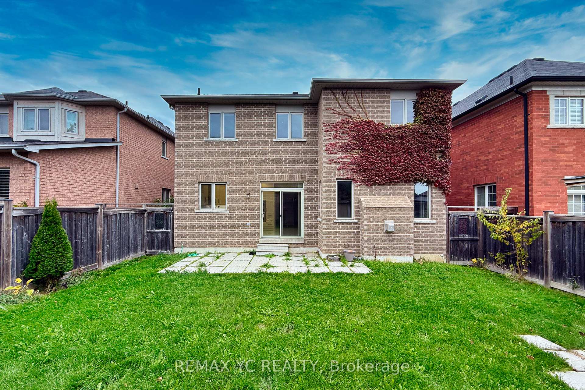 Photo 42 of 7 Riverhill Drive, Vaughan, Patterson — HOMEH