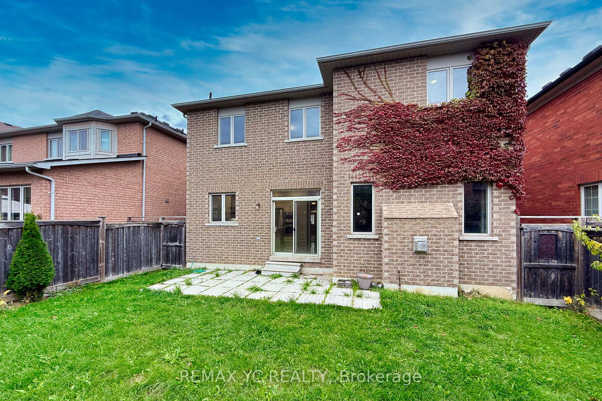 Photo 46 of 7 Riverhill Drive, Vaughan, Patterson — HOMEH