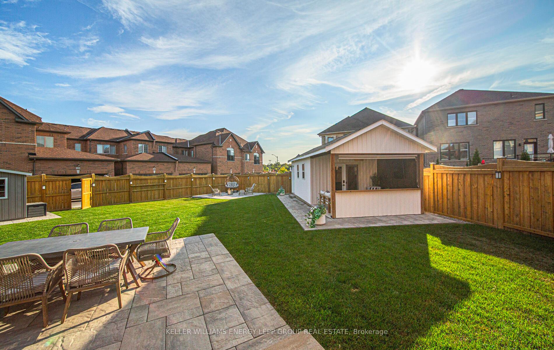 Photo 5 of 16 Dumaine Street, Whitby, Rural Whitby — HOMEH