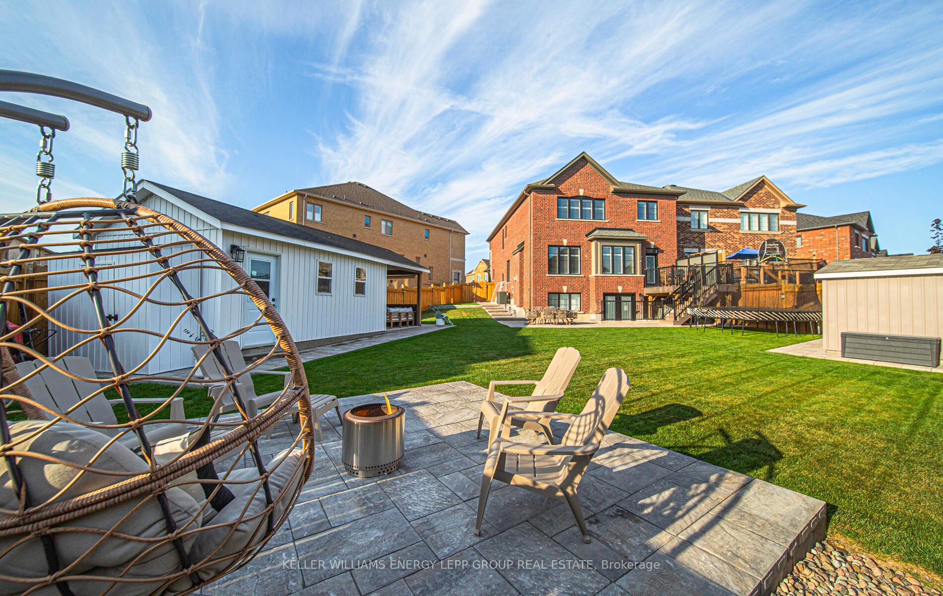 Photo 10 of 16 Dumaine Street, Whitby, Rural Whitby — HOMEH
