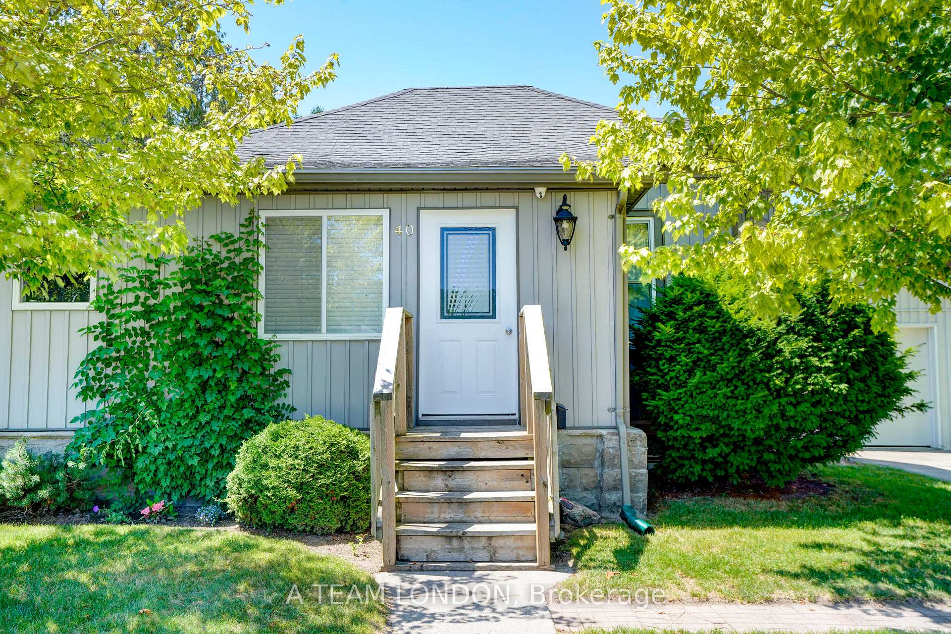 Photo 2 of 40 Rutherford Avenue, Aylmer — HOMEH
