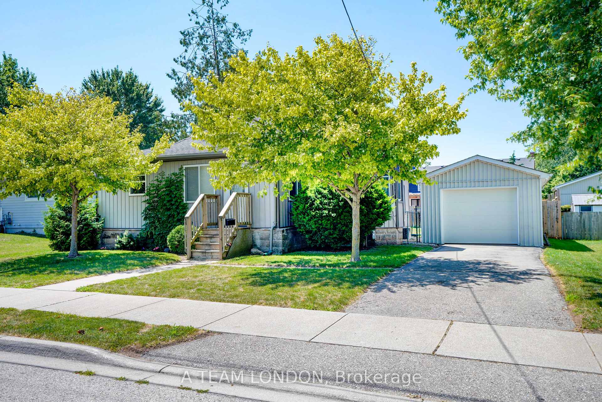 Photo 5 of 40 Rutherford Avenue, Aylmer — HOMEH