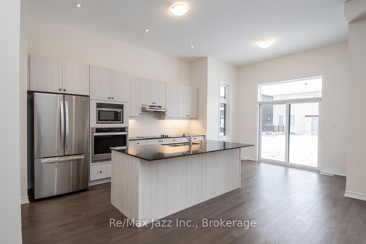 Photo 5 of 14 Mountainside Crescent, Whitby, Rolling Acres — HOMEH