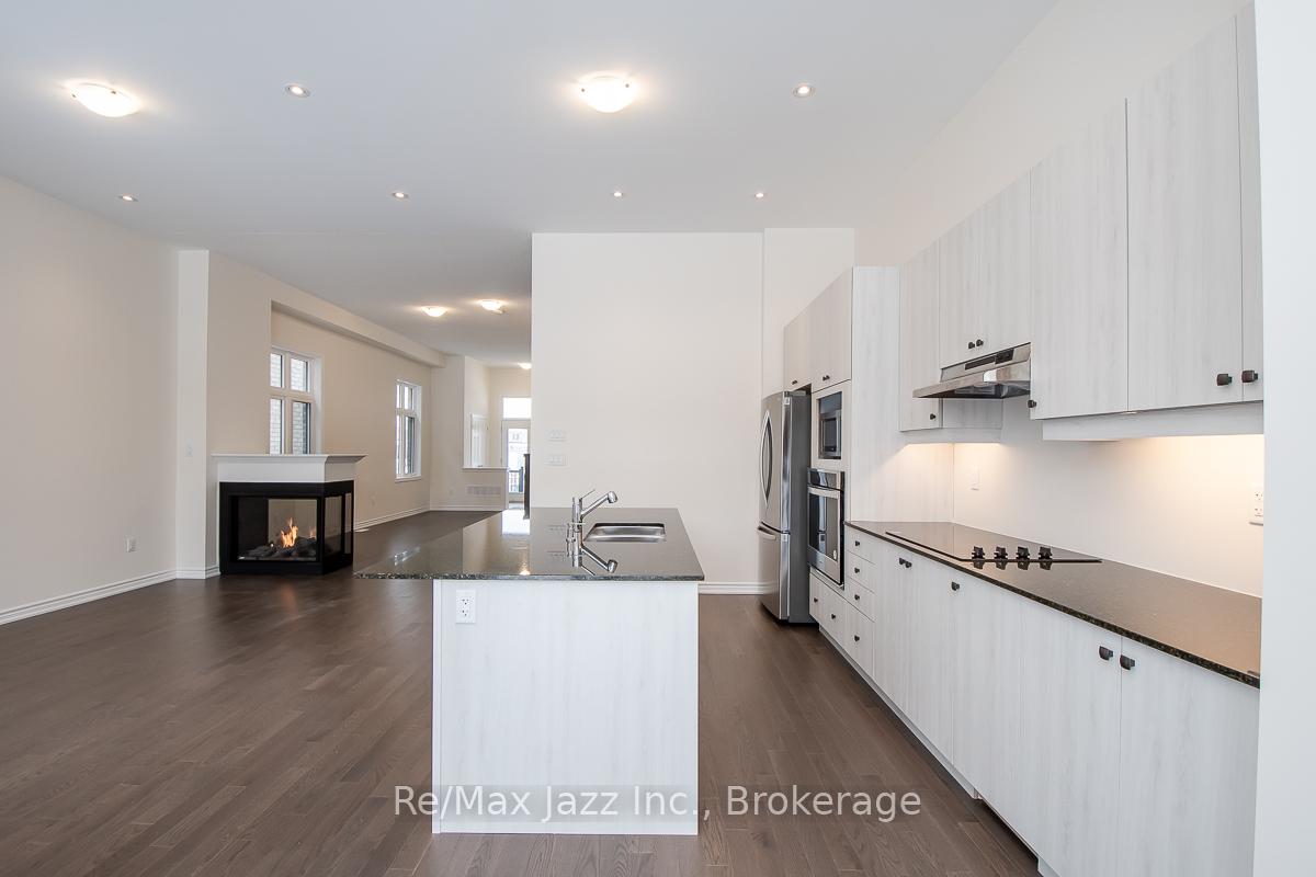Photo 6 of 14 Mountainside Crescent, Whitby, Rolling Acres — HOMEH