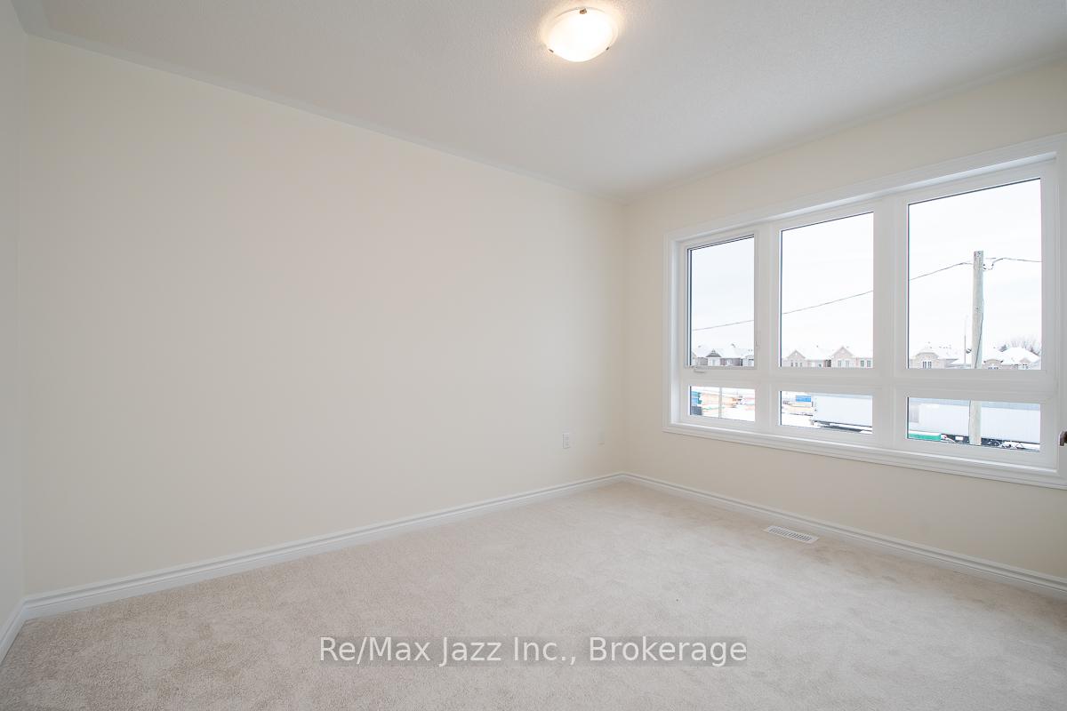 Photo 15 of 14 Mountainside Crescent, Whitby, Rolling Acres — HOMEH