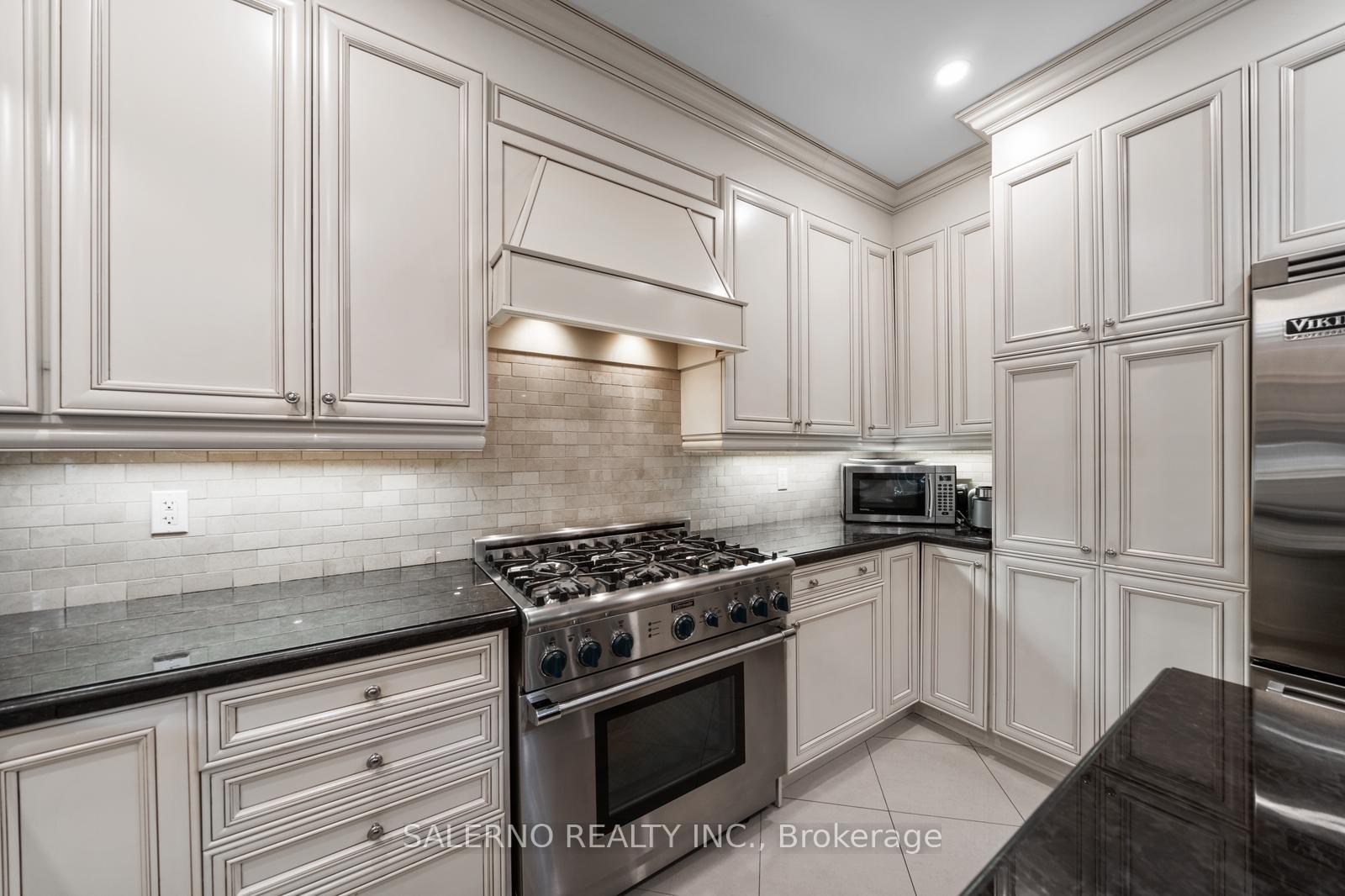Photo 14 of 6 Filippazzo Road, Vaughan, Vellore Village — HOMEH