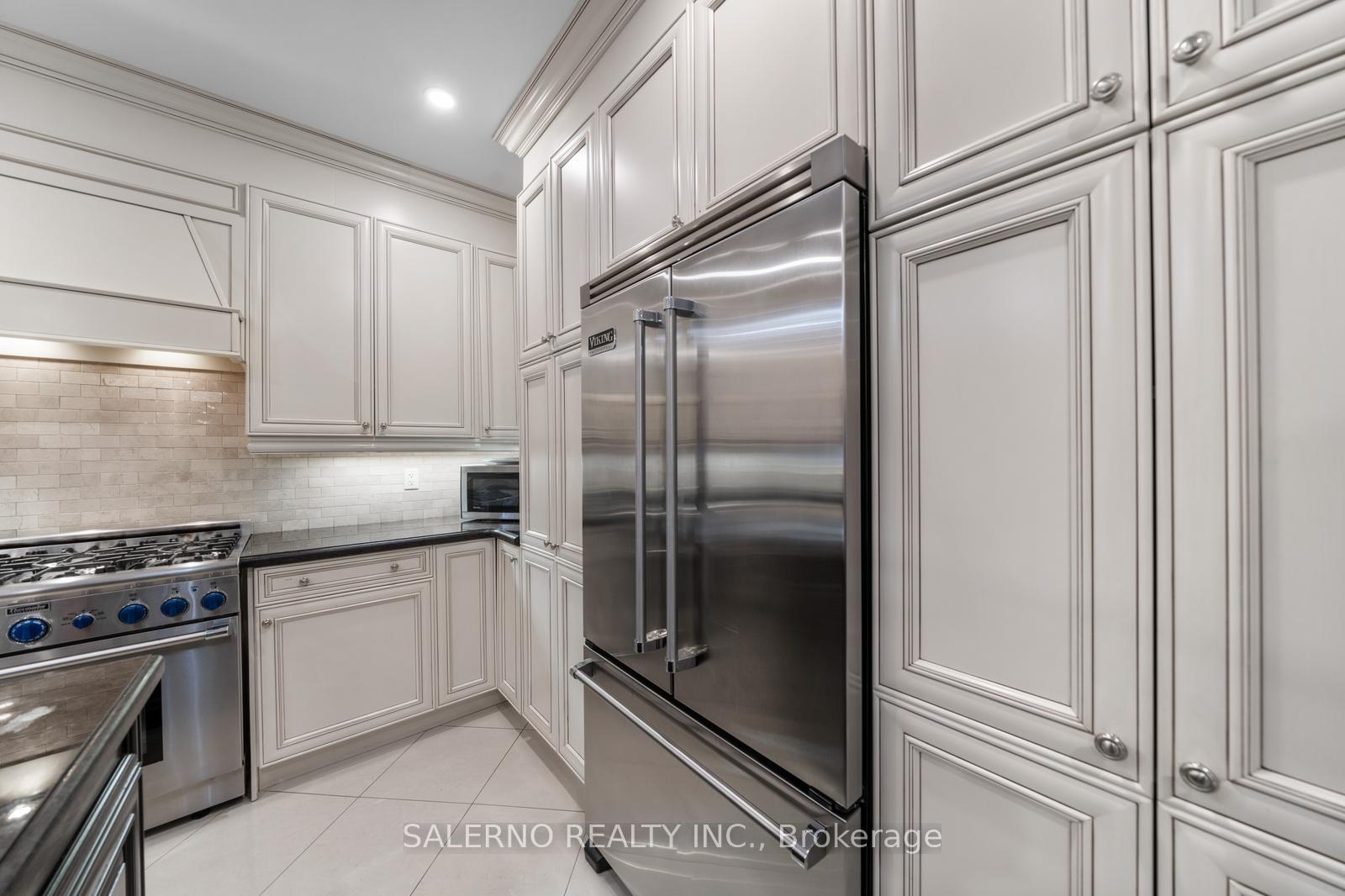 Photo 15 of 6 Filippazzo Road, Vaughan, Vellore Village — HOMEH